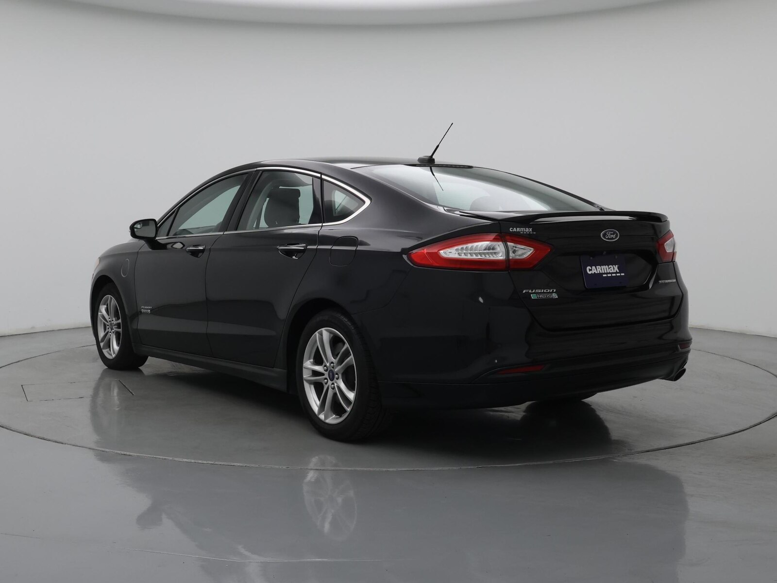 2015 Ford Fusion Energi Titanium - Photo 3