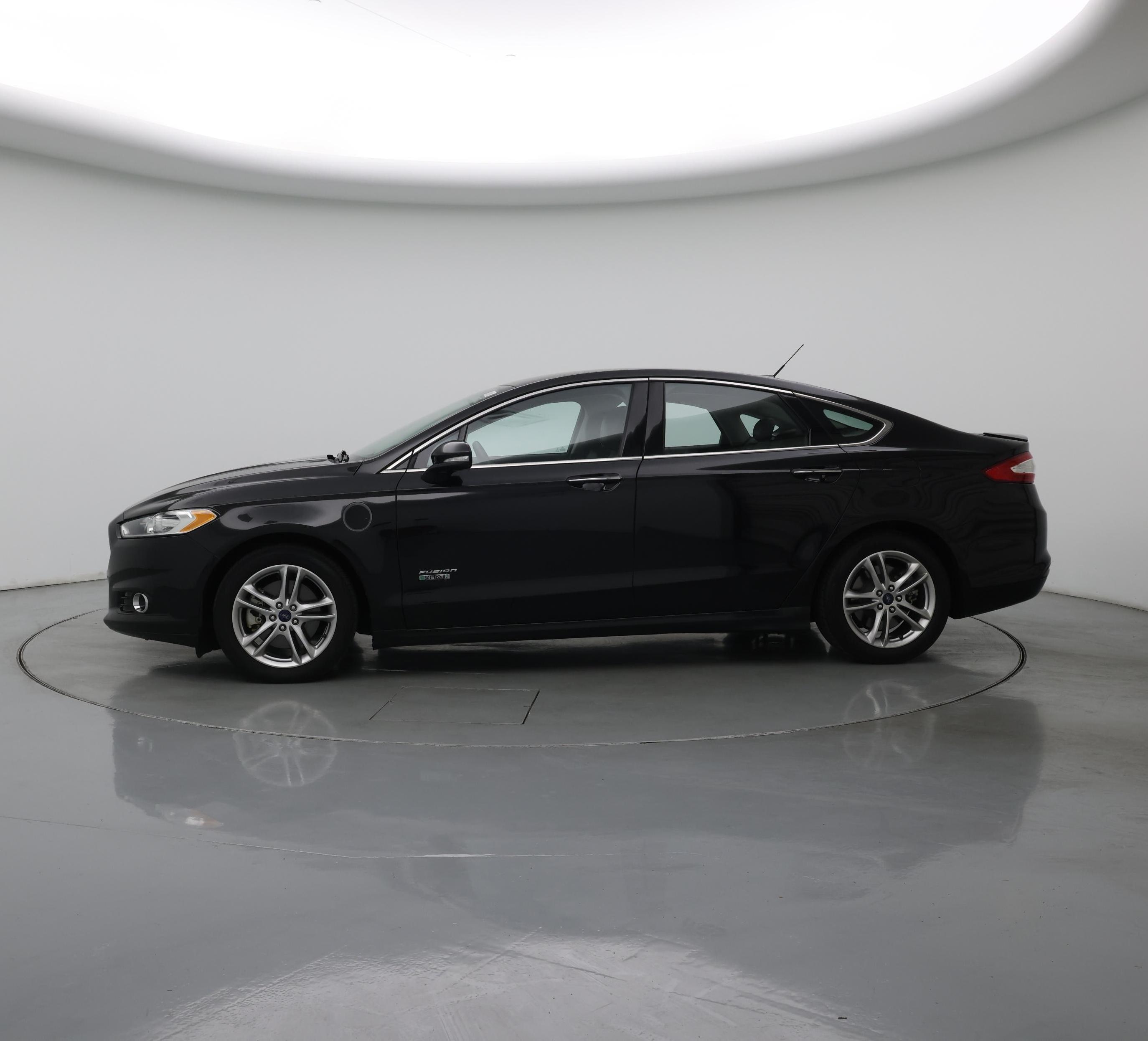 Thumbnail: 2015 Ford Fusion - 3