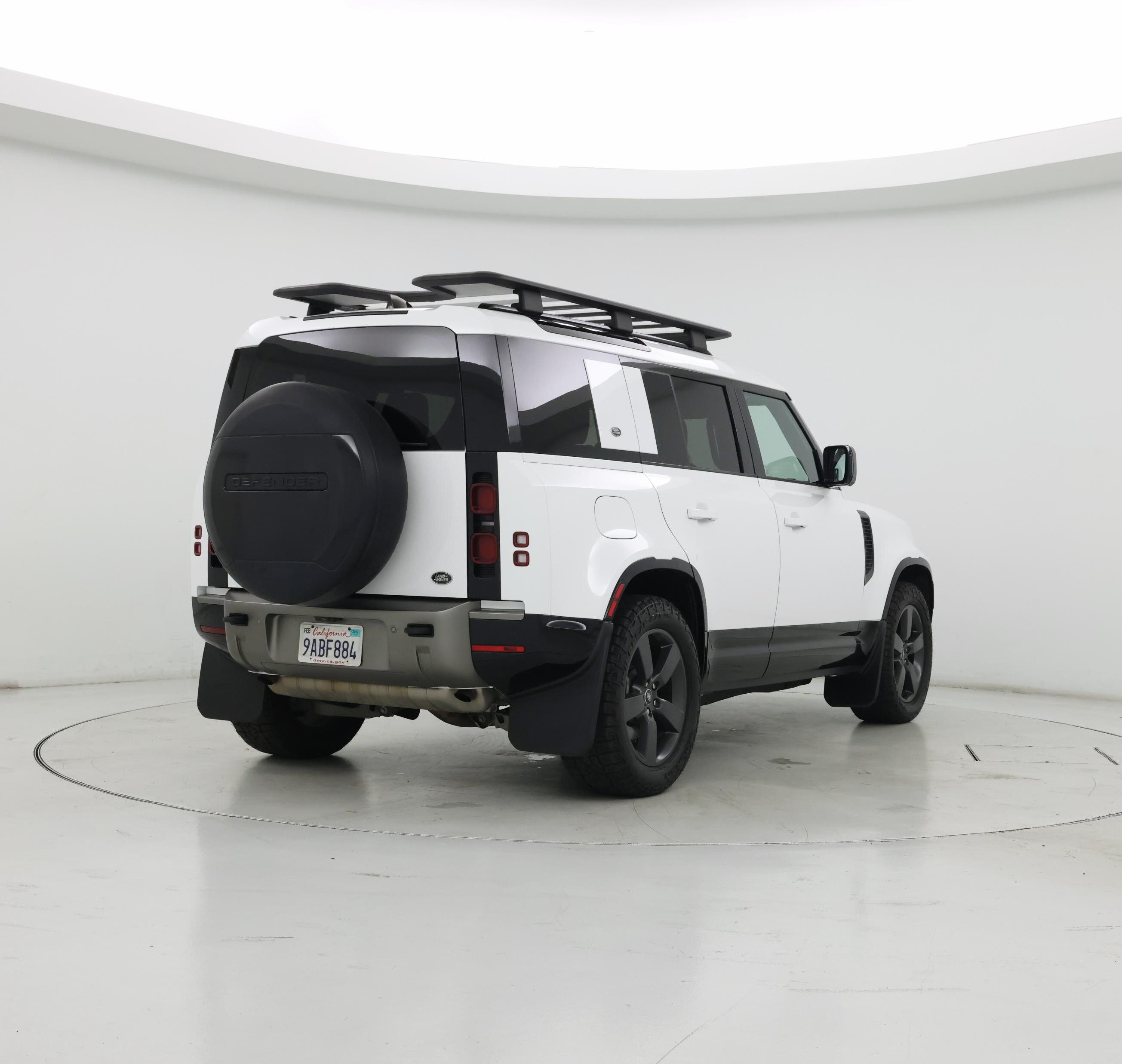 Thumbnail: 2022 Land Rover Defender - 8