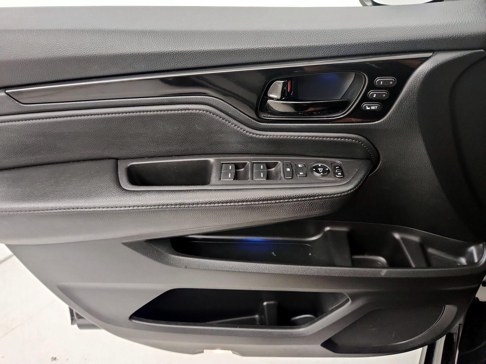 Thumbnail: 2021 Honda Odyssey - 12
