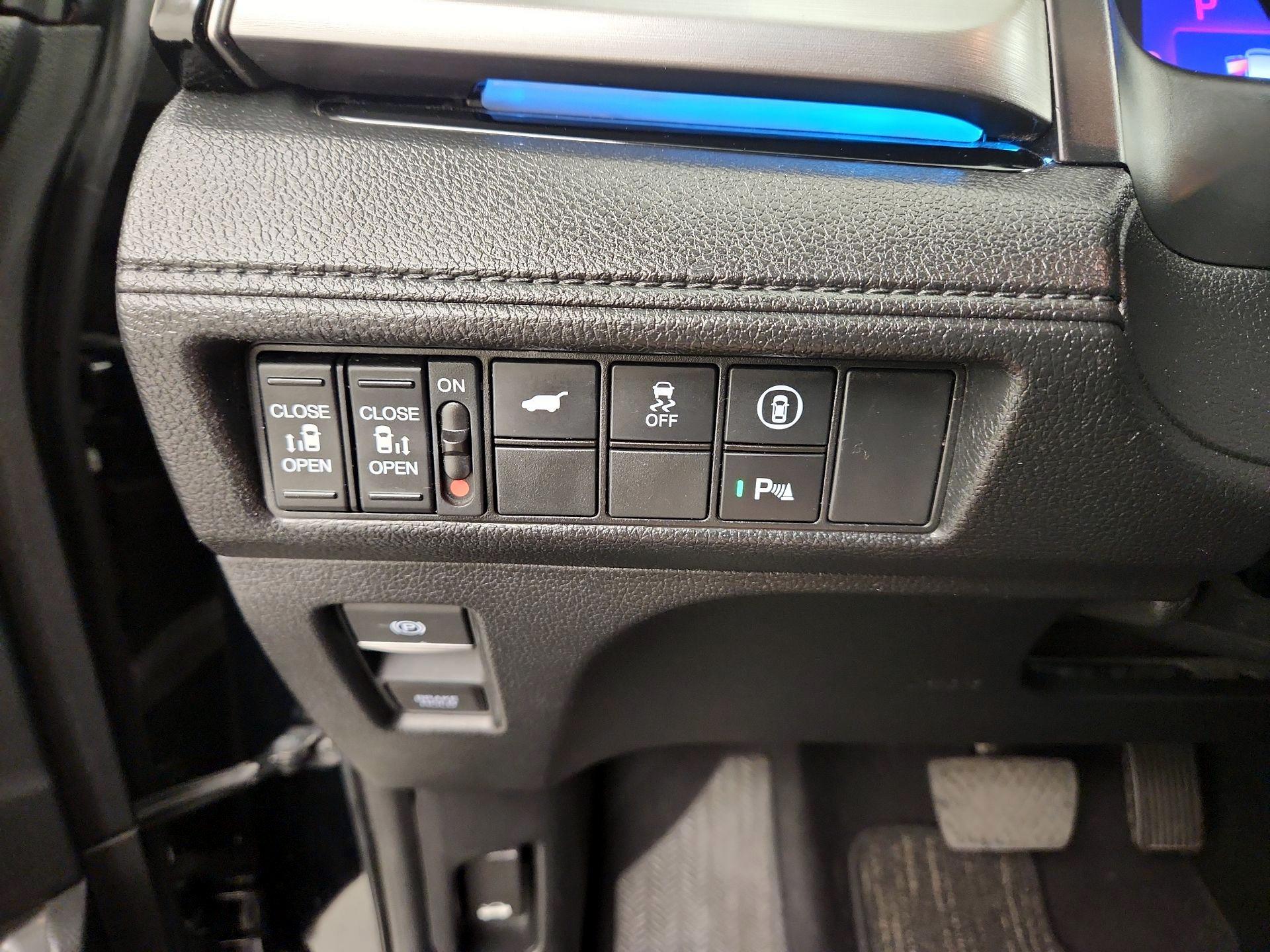 Thumbnail: 2021 Honda Odyssey - 13