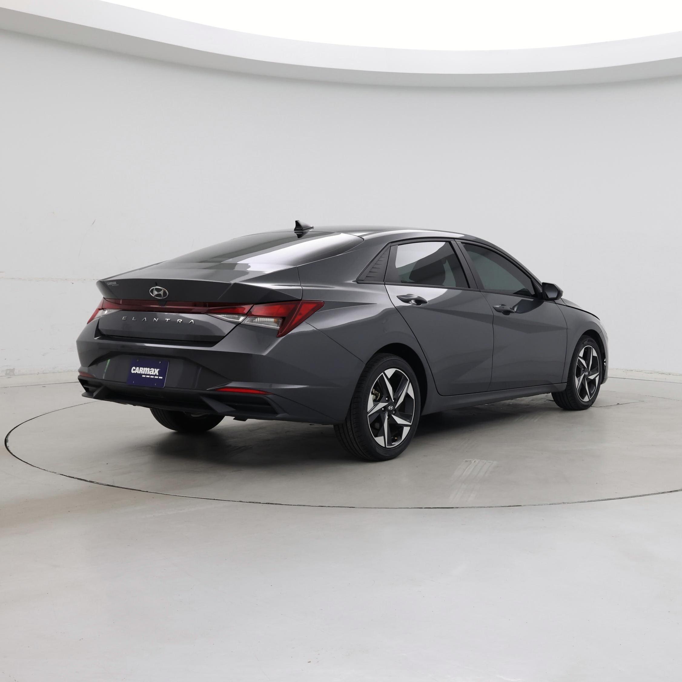 Thumbnail: 2023 Hyundai Elantra - 8
