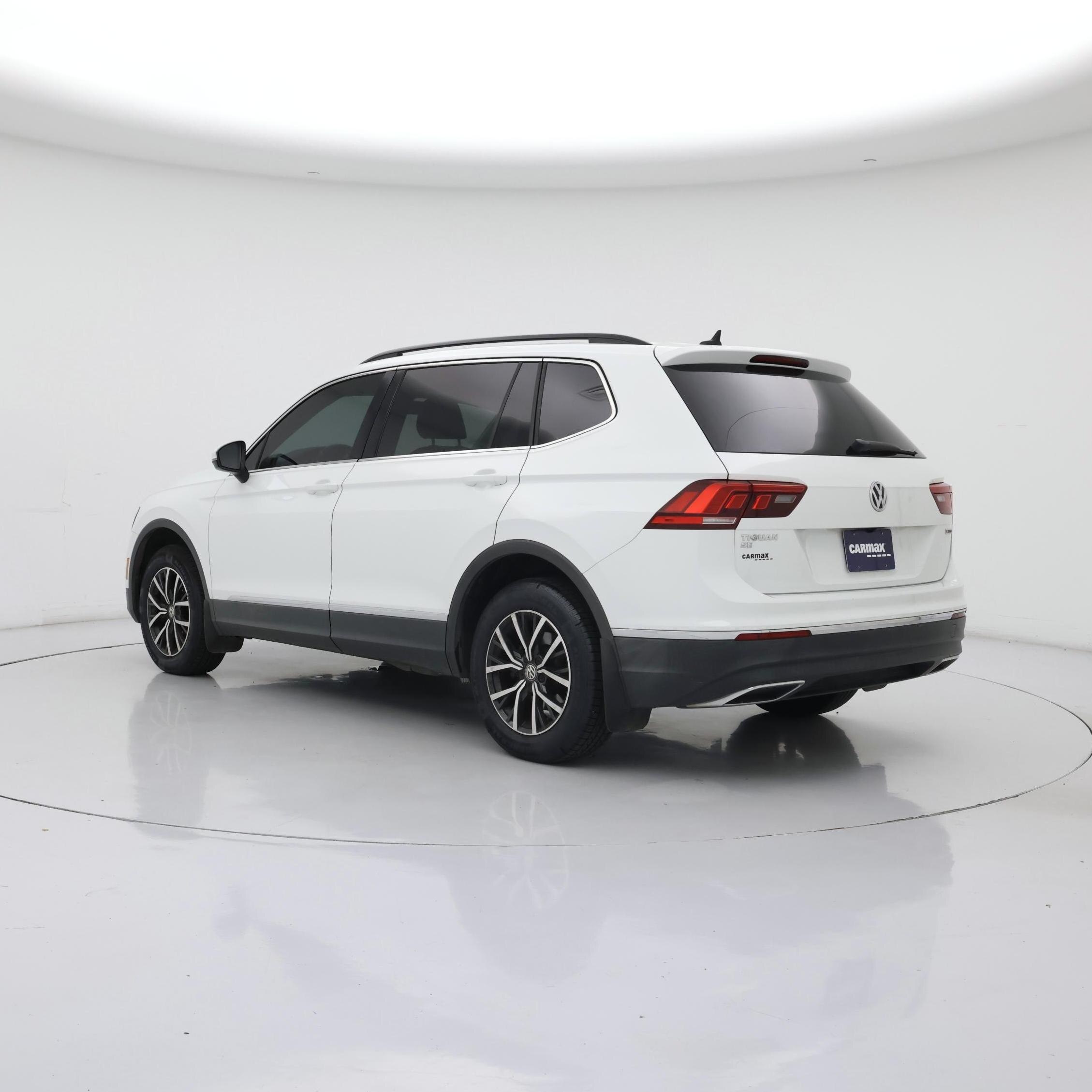 Thumbnail: 2020 Volkswagen Tiguan - 2
