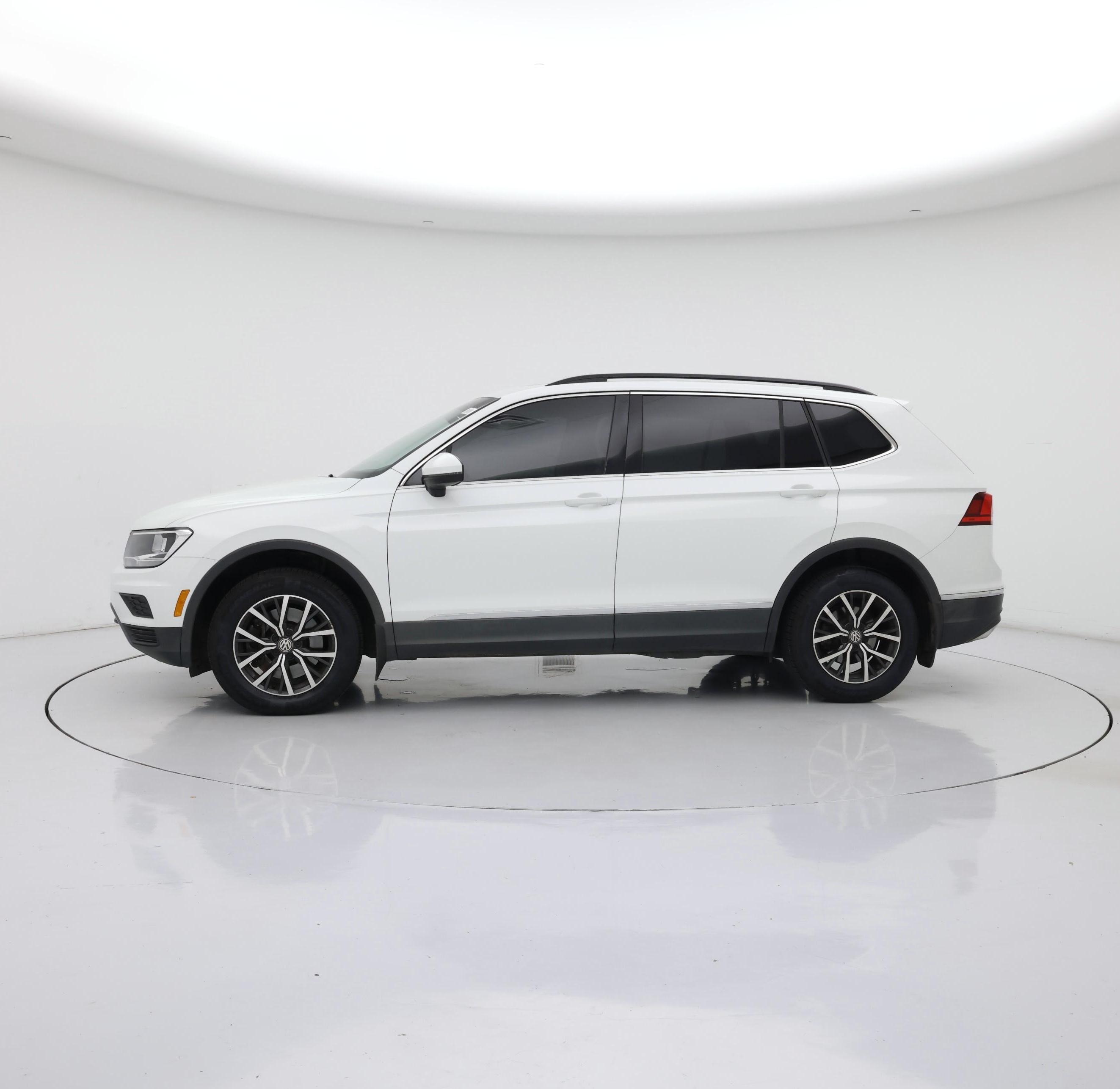 Thumbnail: 2020 Volkswagen Tiguan - 3