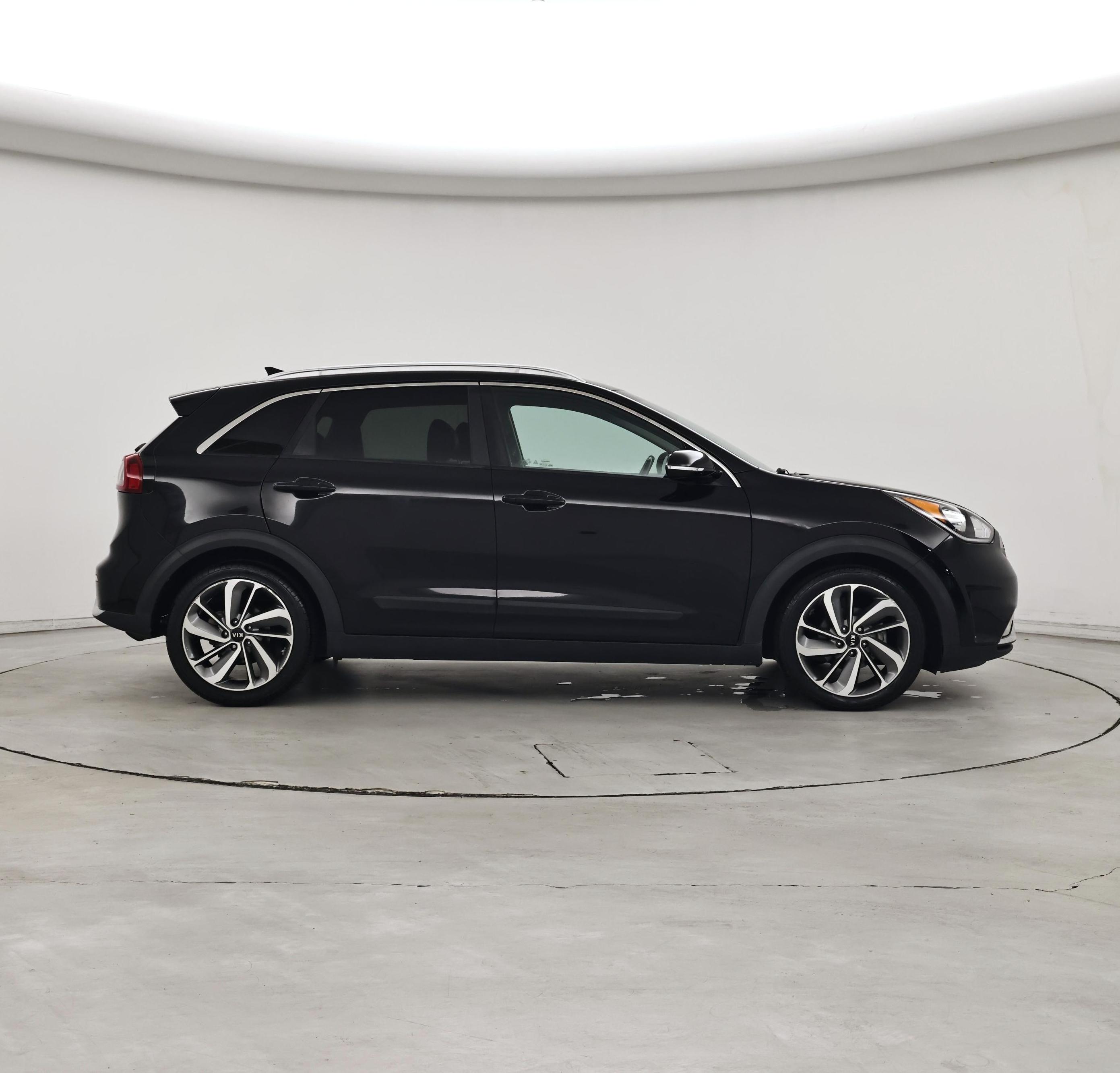Thumbnail: 2017 Kia Niro - 7