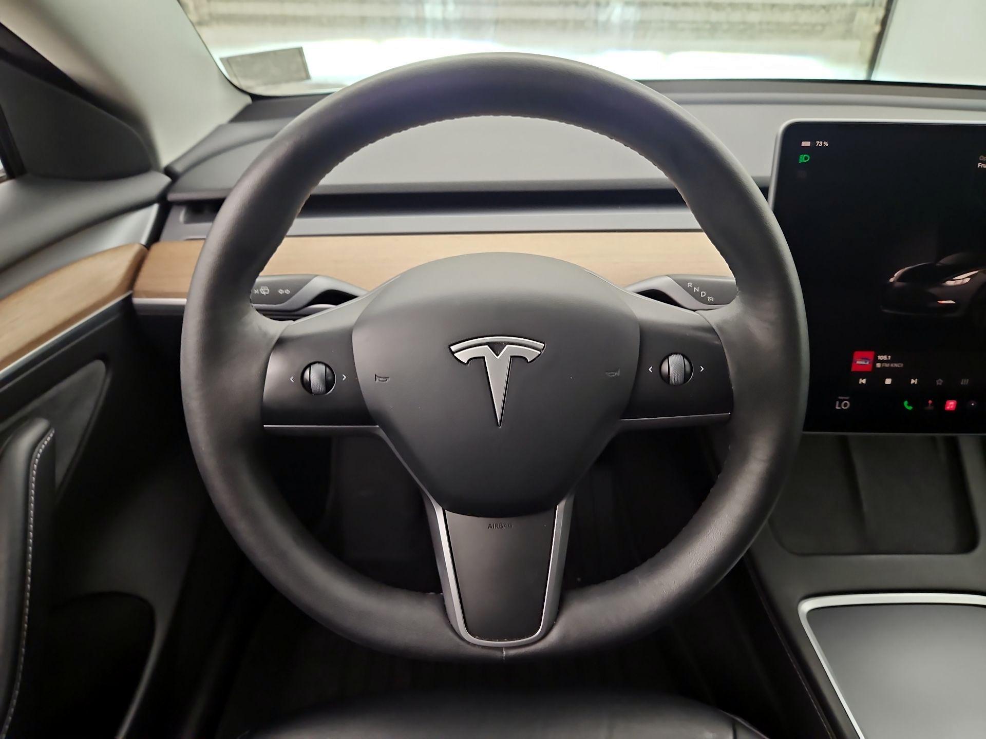 Thumbnail: 2023 Tesla Model 3 - 10