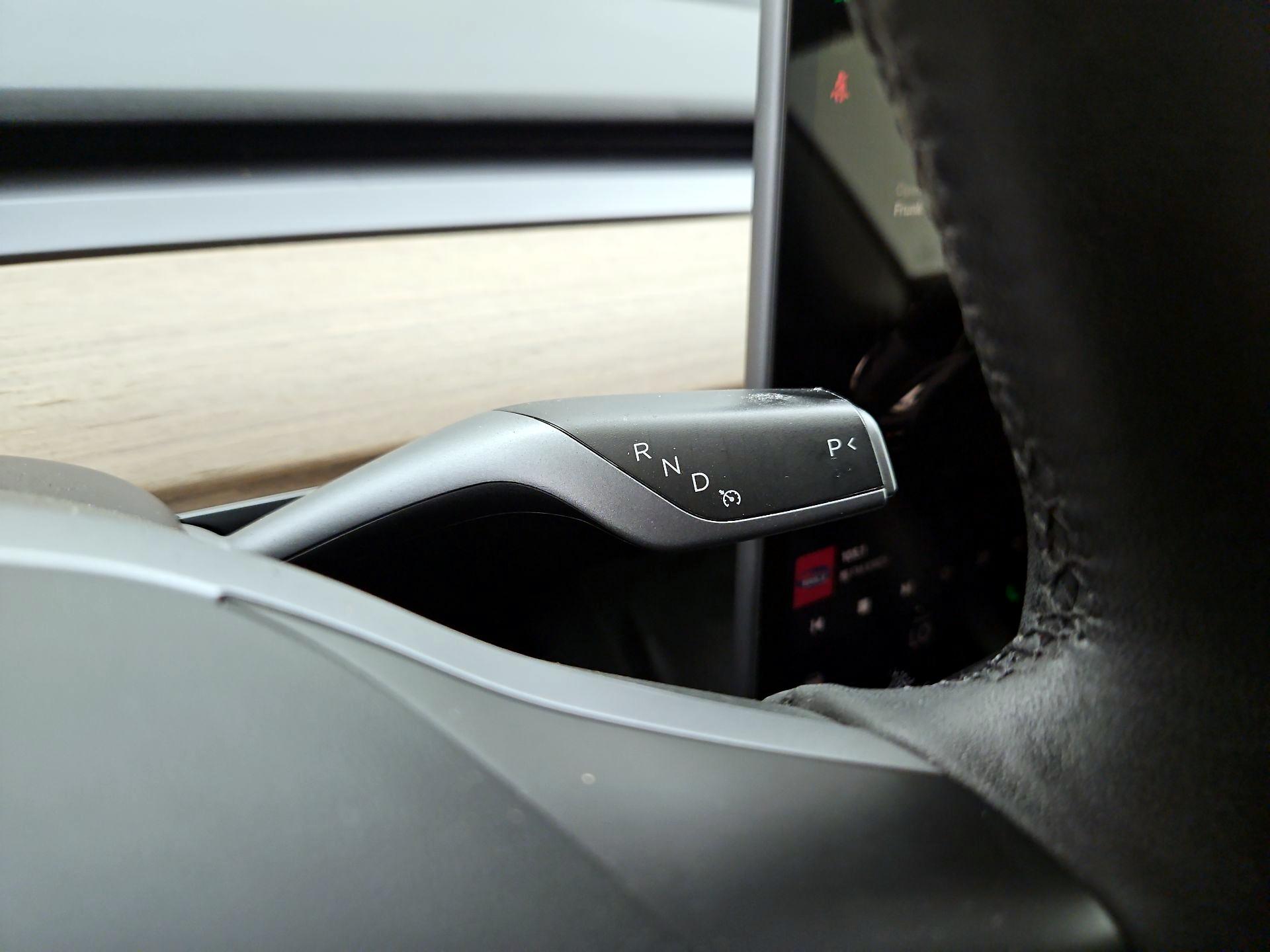 Thumbnail: 2023 Tesla Model 3 - 17