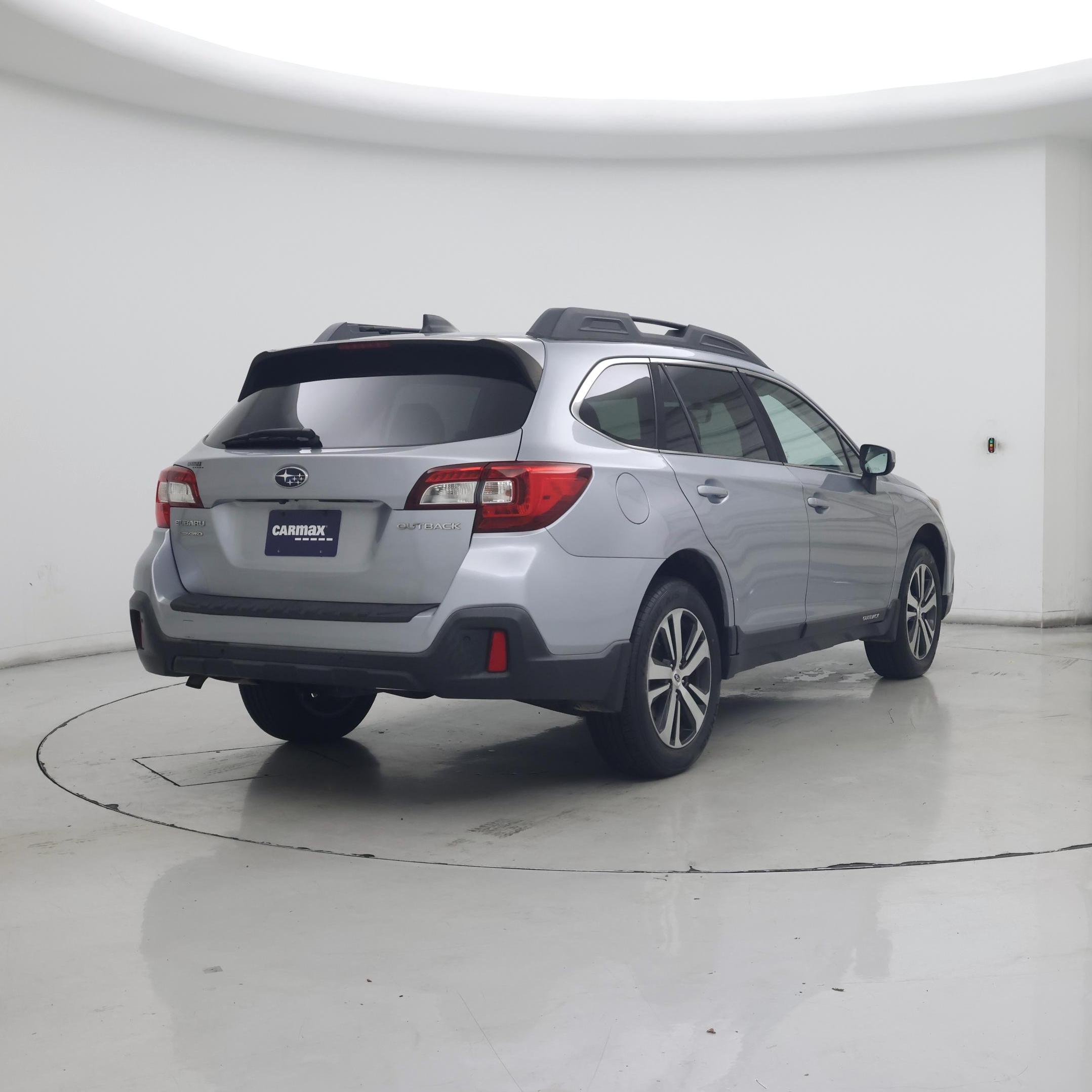 Thumbnail: 2018 Subaru Outback - 8