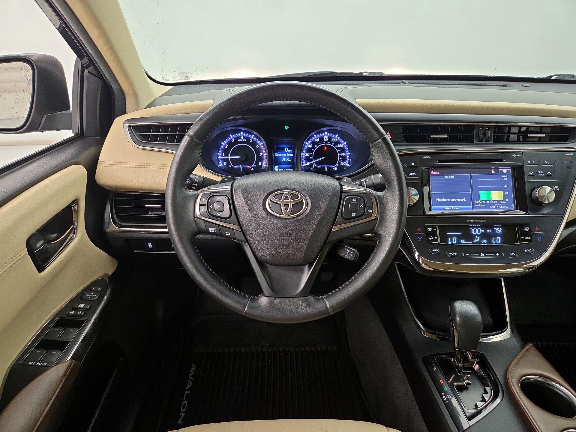 Thumbnail: 2016 Toyota Avalon - 10