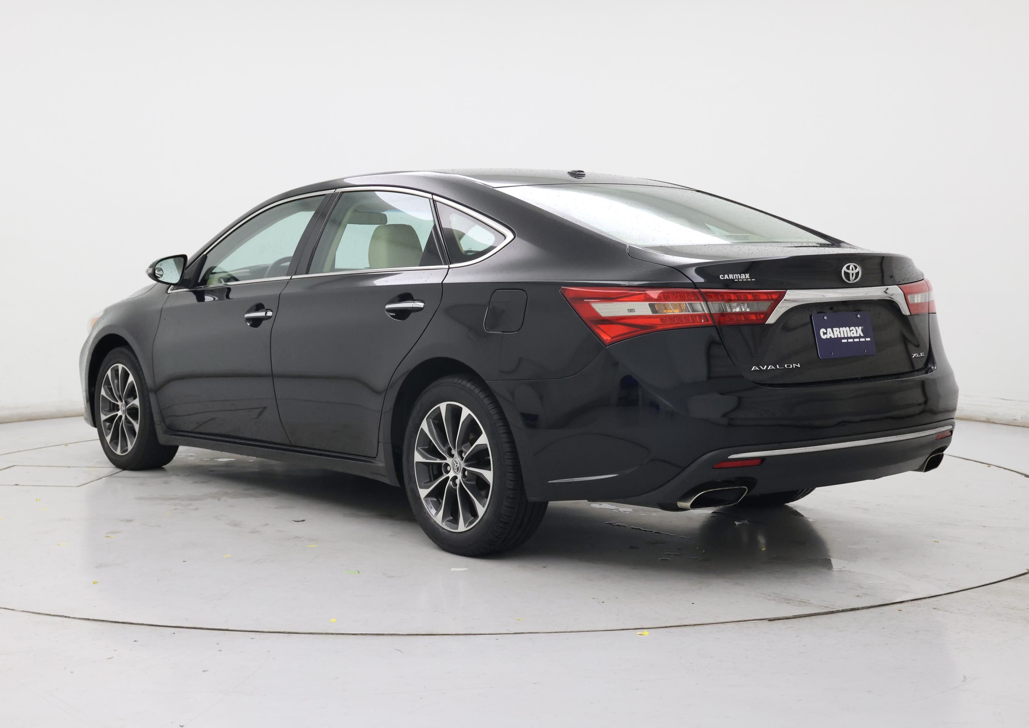 Thumbnail: 2016 Toyota Avalon - 2