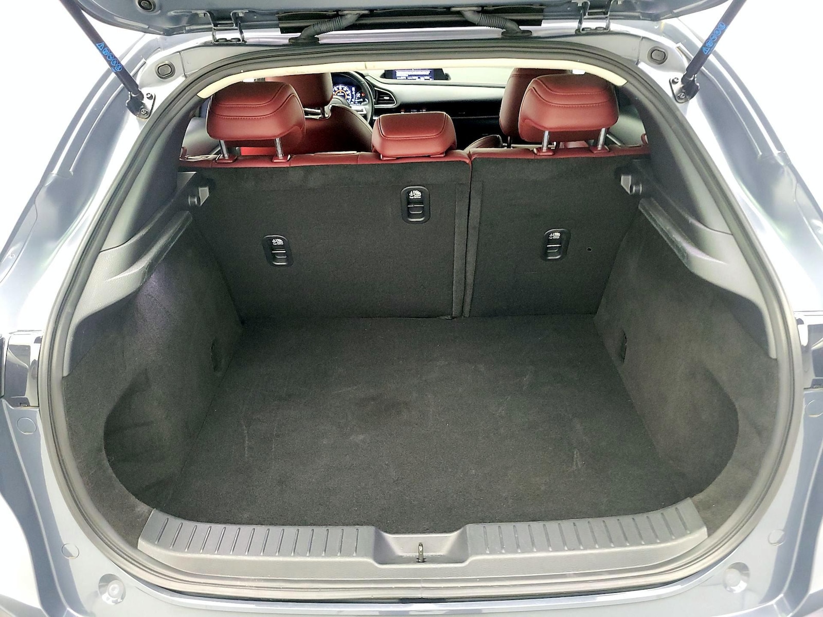 2022 Mazda CX-30 Carbon Edition - Photo 23