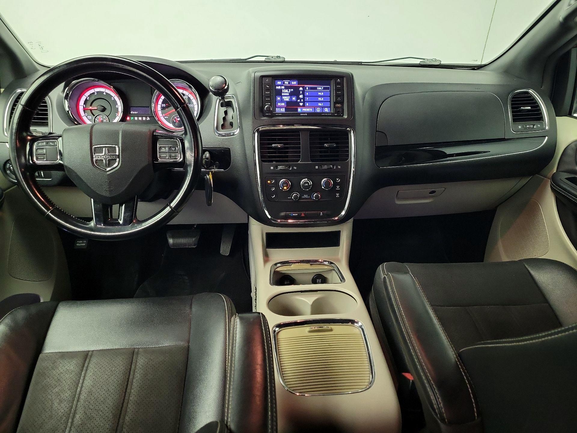 Thumbnail: 2020 Dodge Grand Caravan - 9
