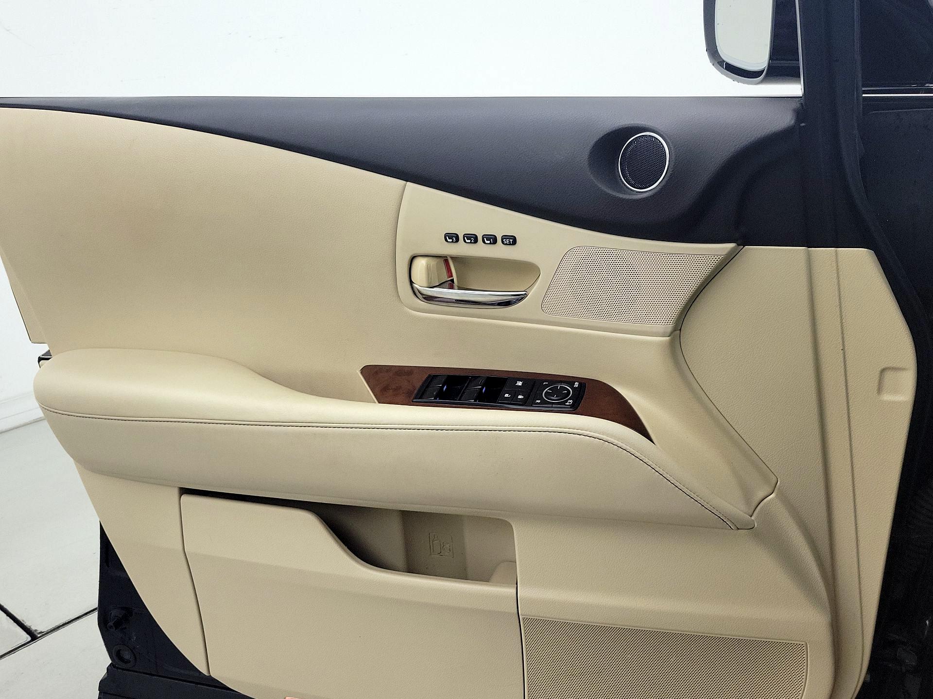 Thumbnail: 2015 Lexus RX - 12