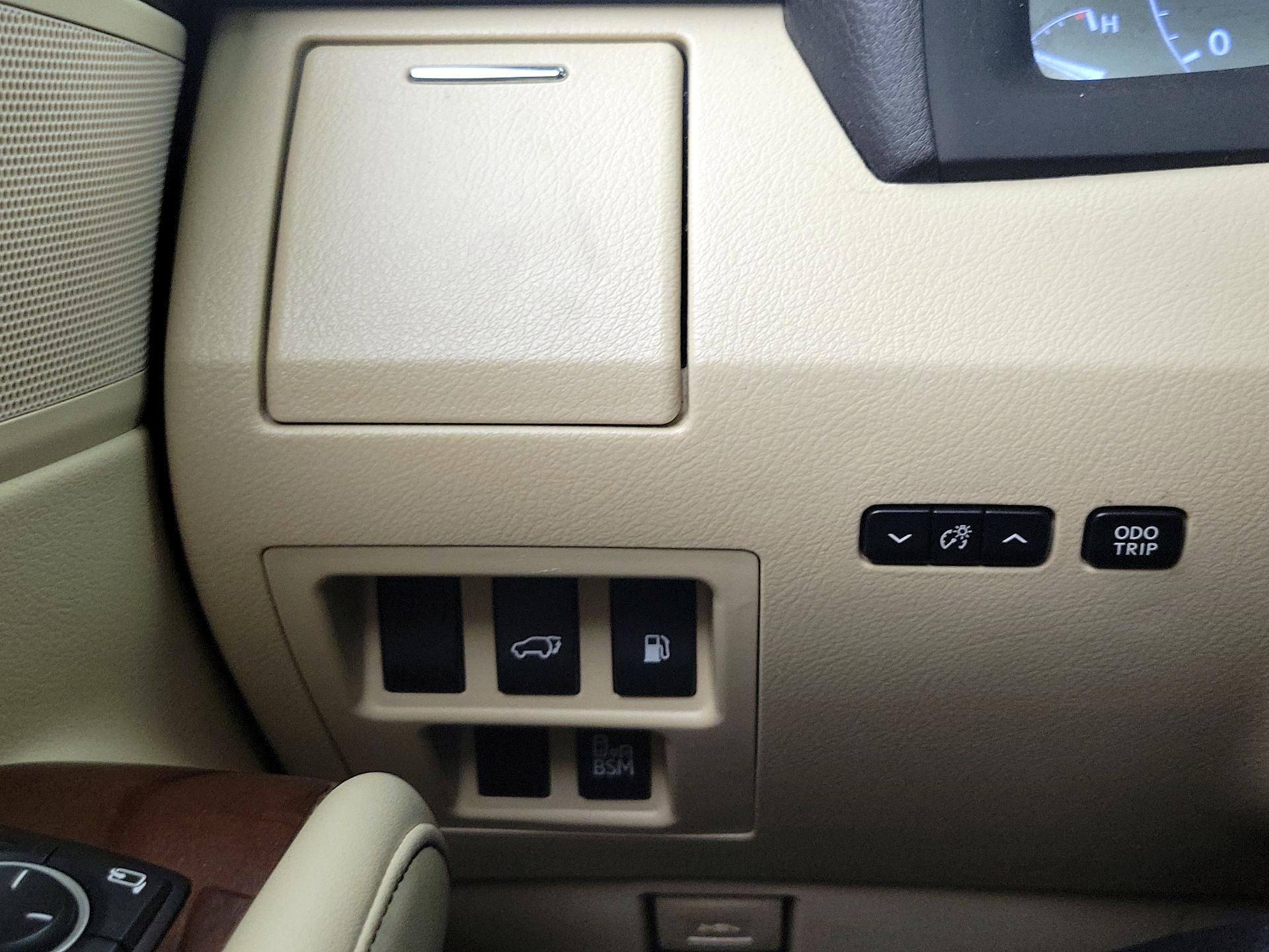 Thumbnail: 2015 Lexus RX - 13