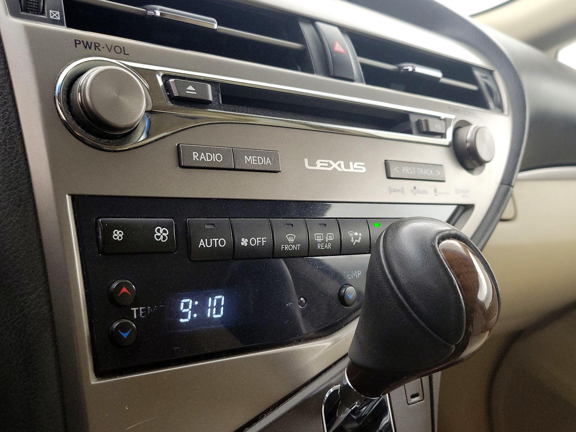 Thumbnail: 2015 Lexus RX - 16