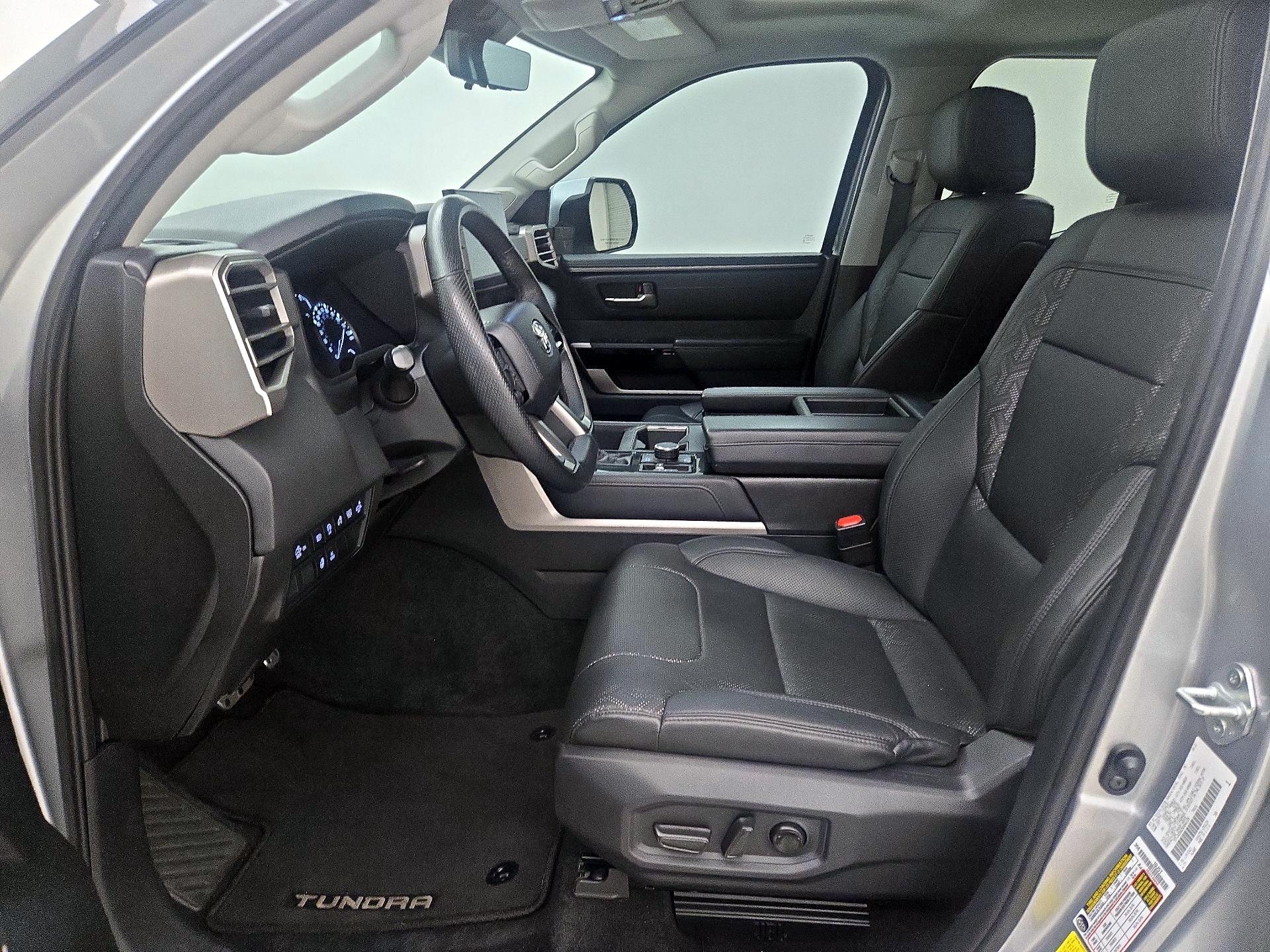 Thumbnail: 2022 Toyota Tundra - 11
