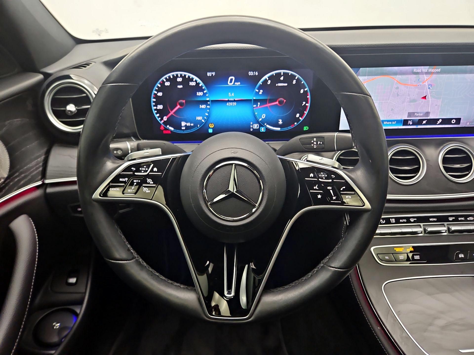 Thumbnail: 2022 Mercedes-Benz E-Class - 10