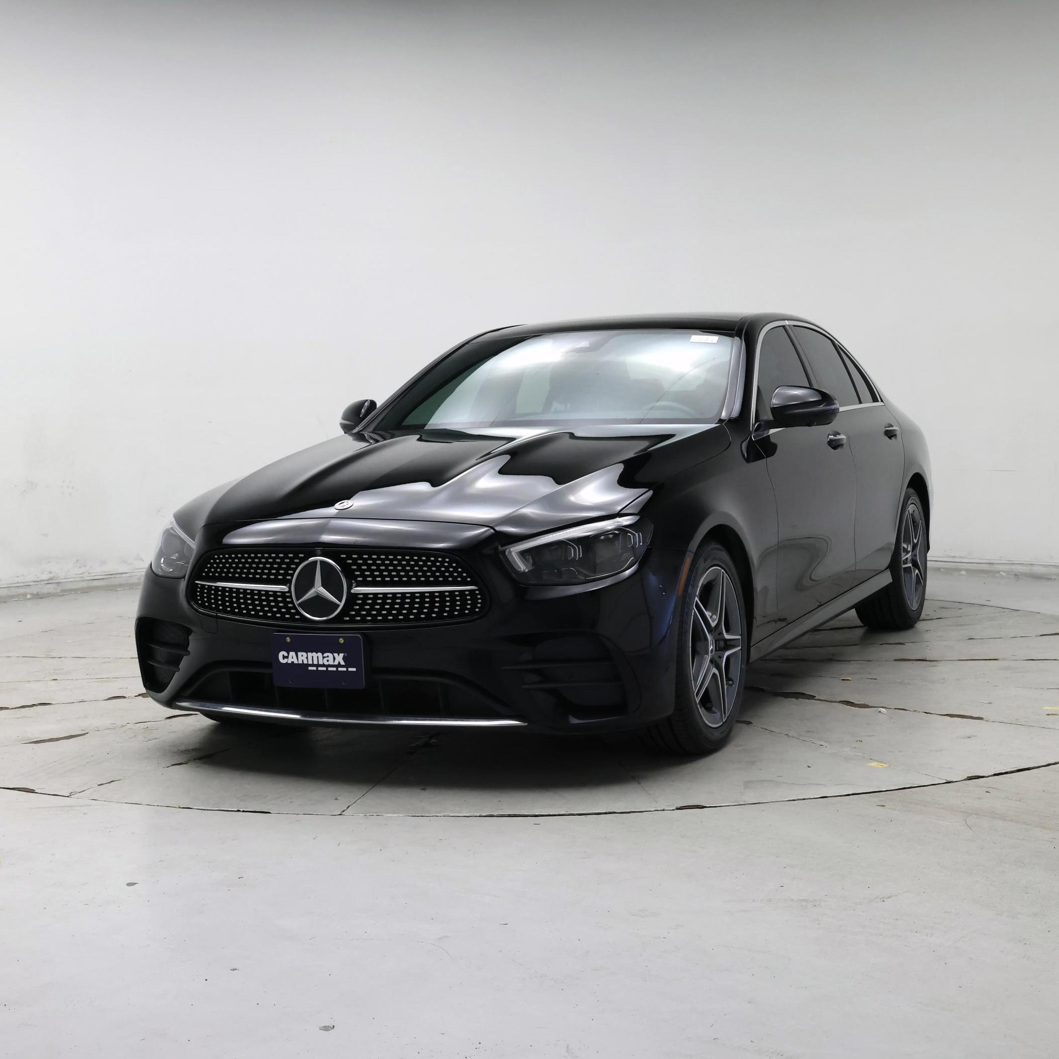 Thumbnail: 2022 Mercedes-Benz E-Class - 4