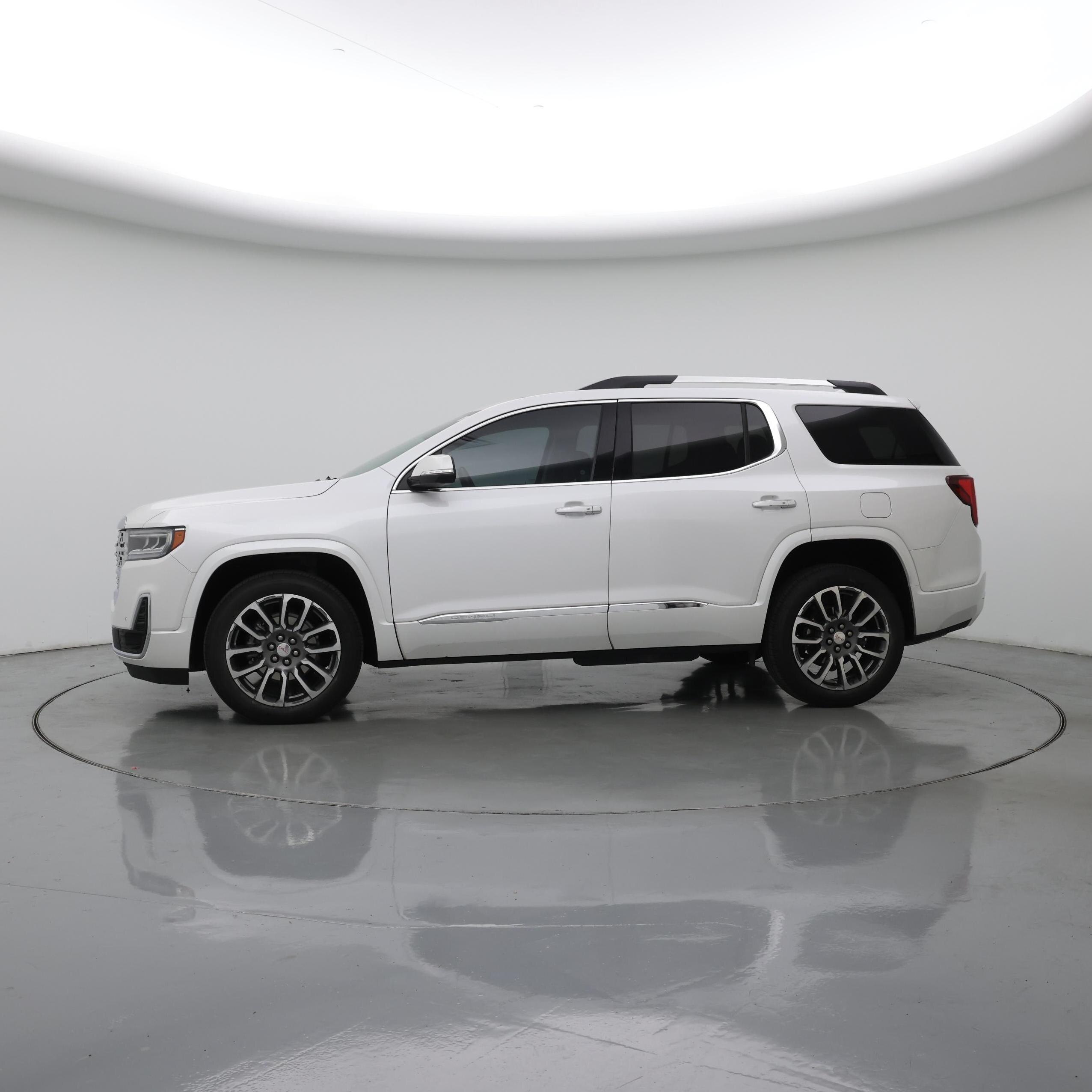 Thumbnail: 2022 GMC Acadia - 3