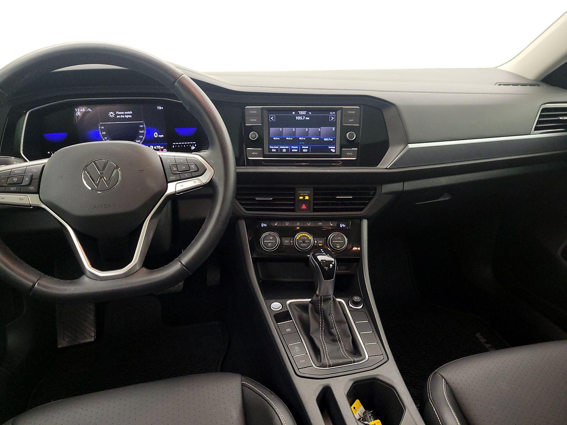 Thumbnail: 2023 Volkswagen Jetta - 9