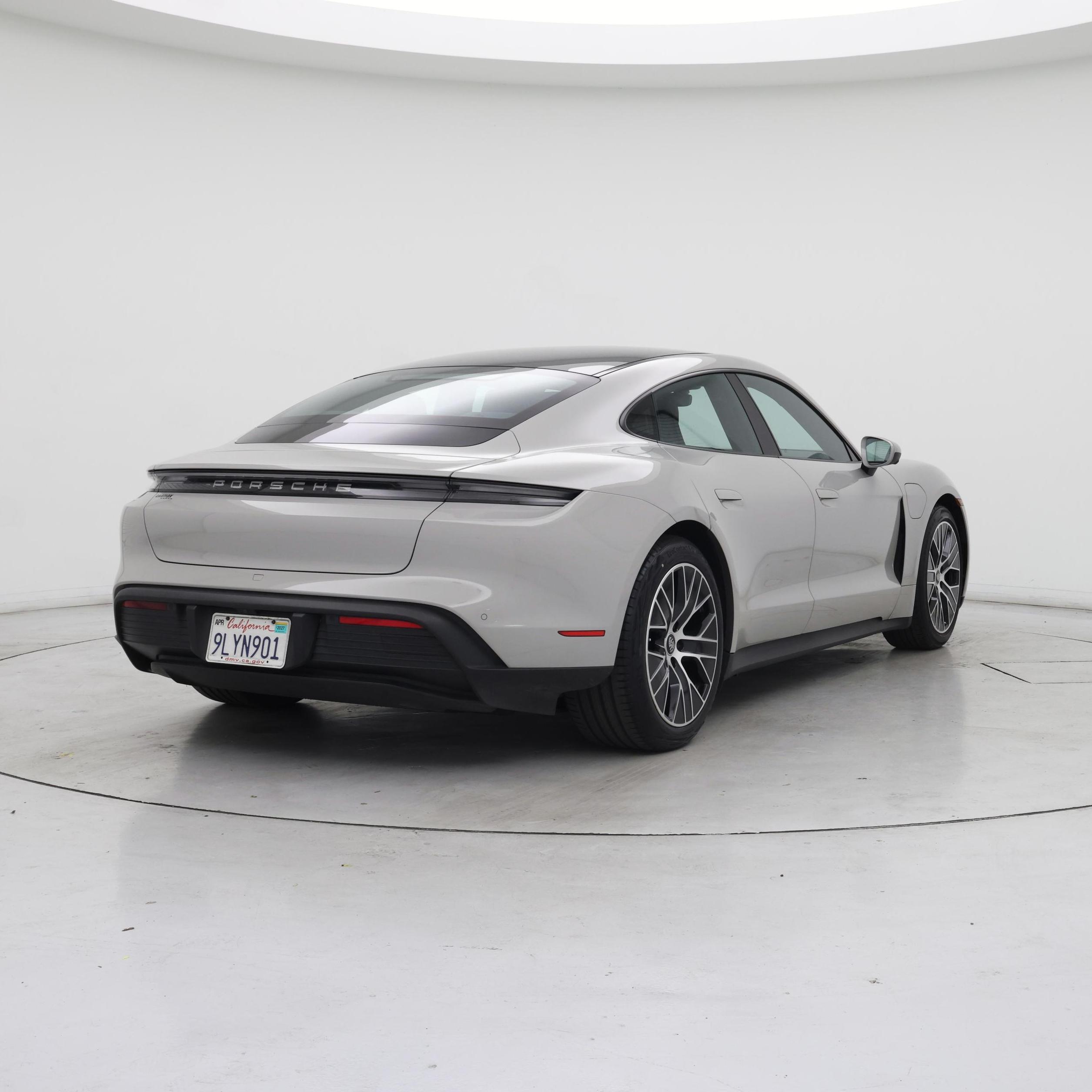 Thumbnail: 2024 Porsche Taycan - 8