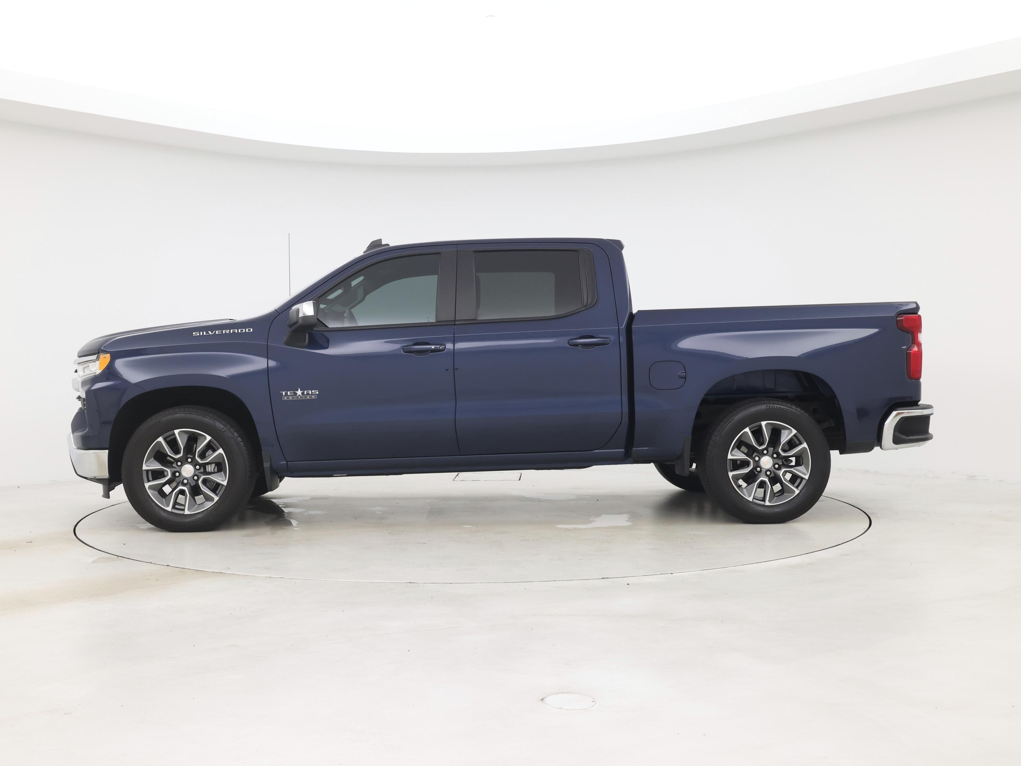 Thumbnail: 2023 Chevrolet Silverado 1500 - 3