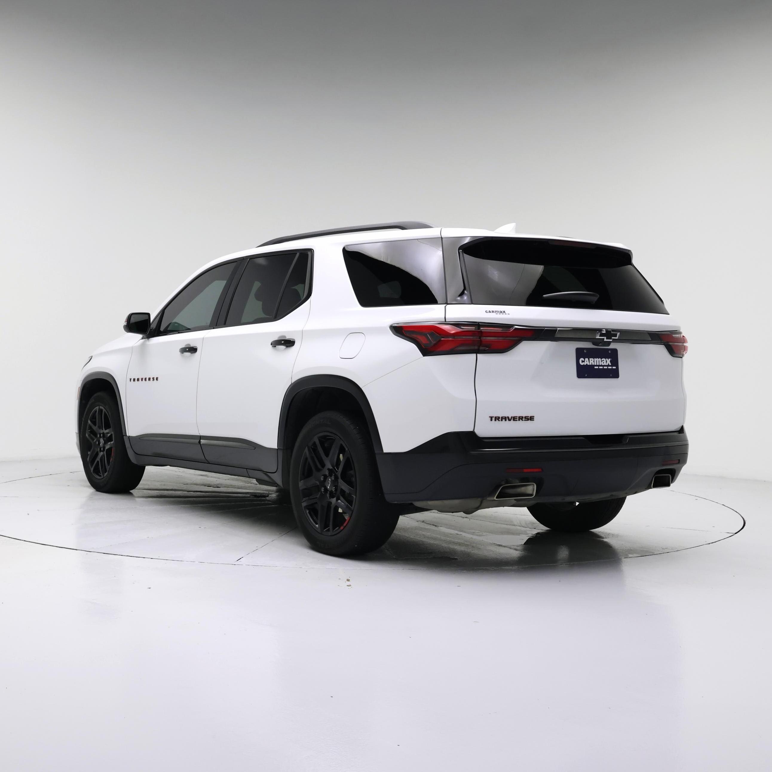 Thumbnail: 2023 Chevrolet Traverse - 2