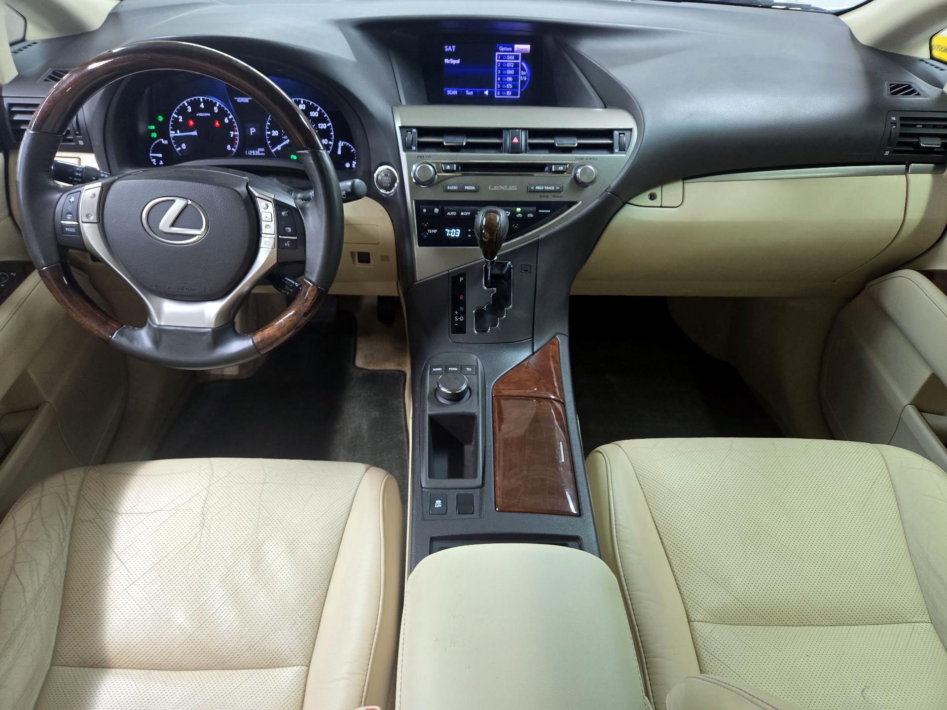 Thumbnail: 2015 Lexus RX - 9
