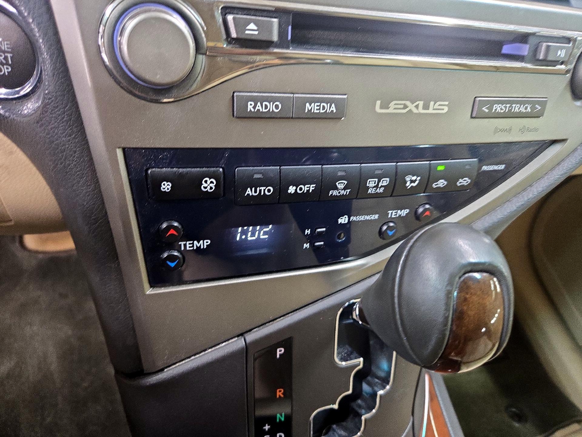 Thumbnail: 2015 Lexus RX - 16