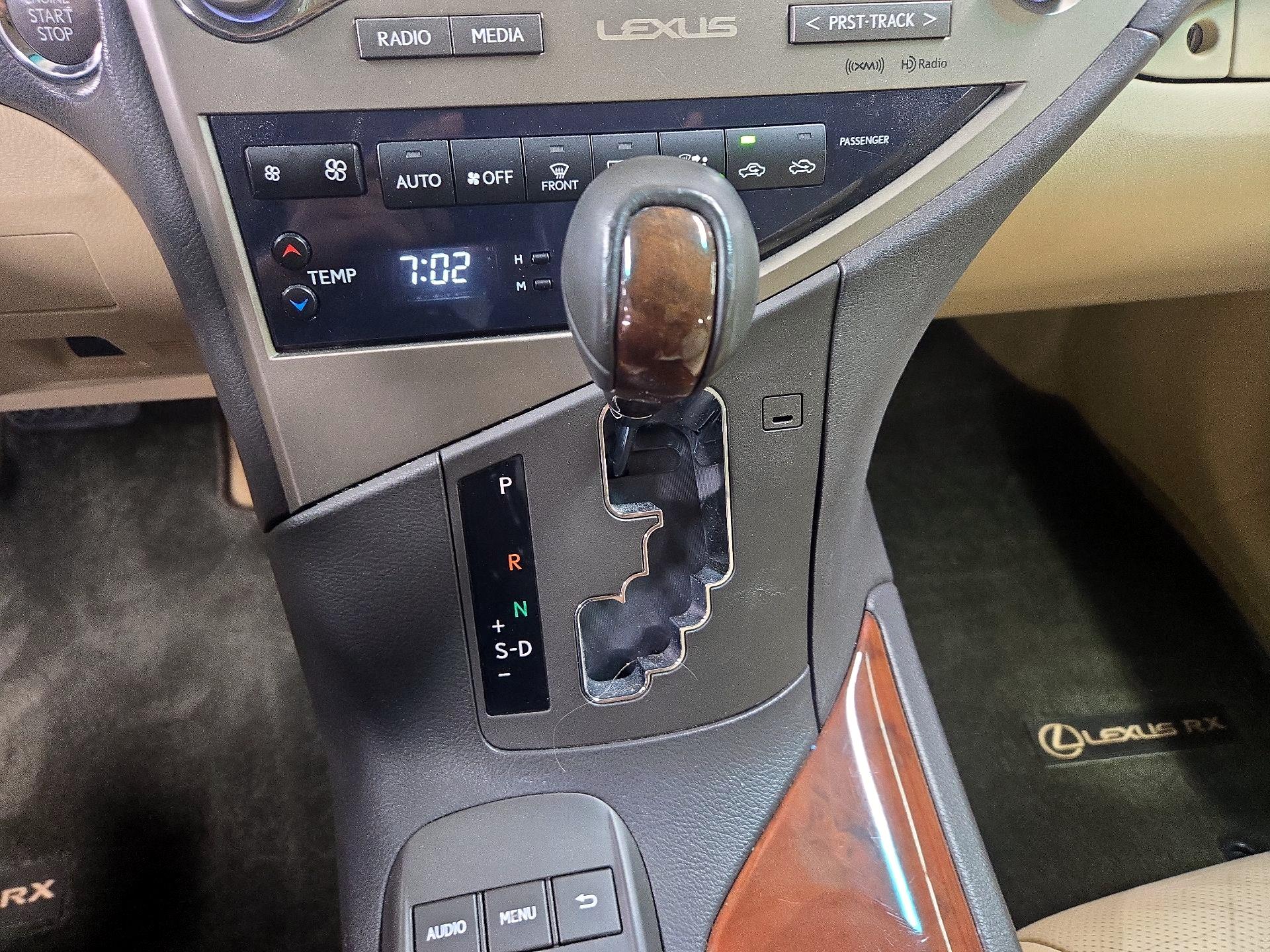 Thumbnail: 2015 Lexus RX - 17