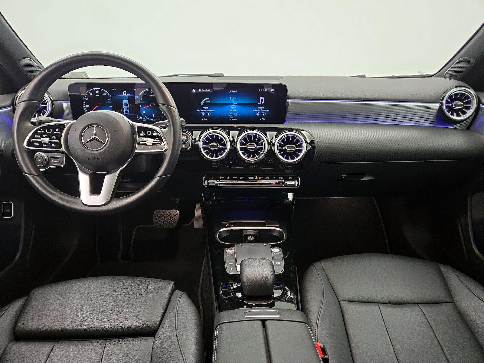 2022 Mercedes-Benz A-Class A220 - Photo 10