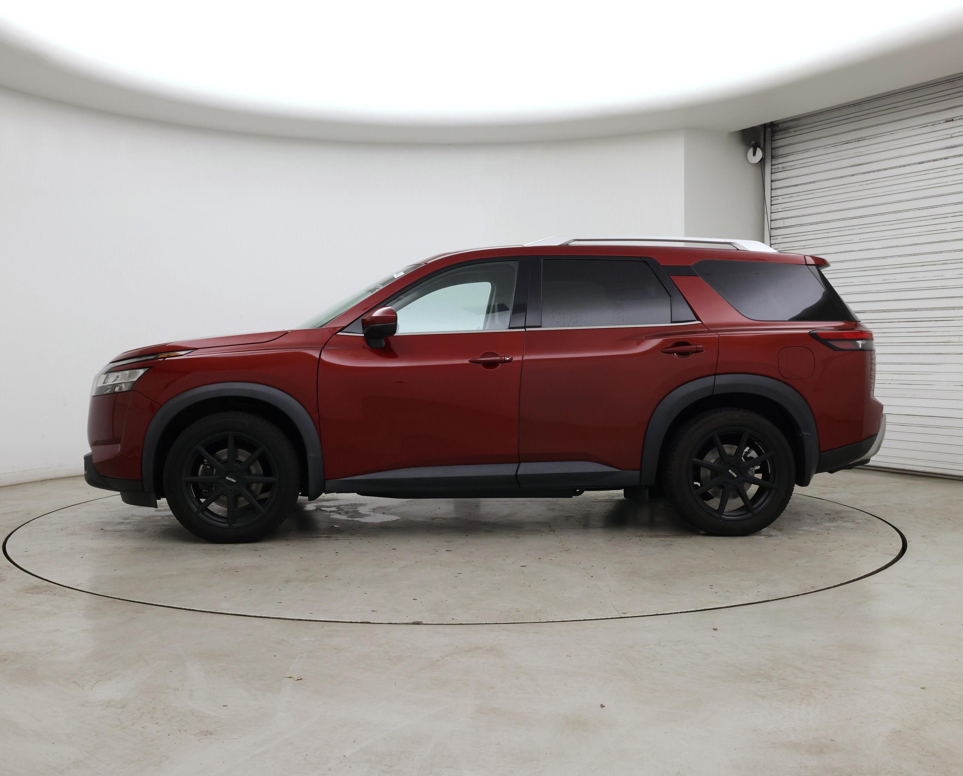 Thumbnail: 2022 Nissan Pathfinder - 3