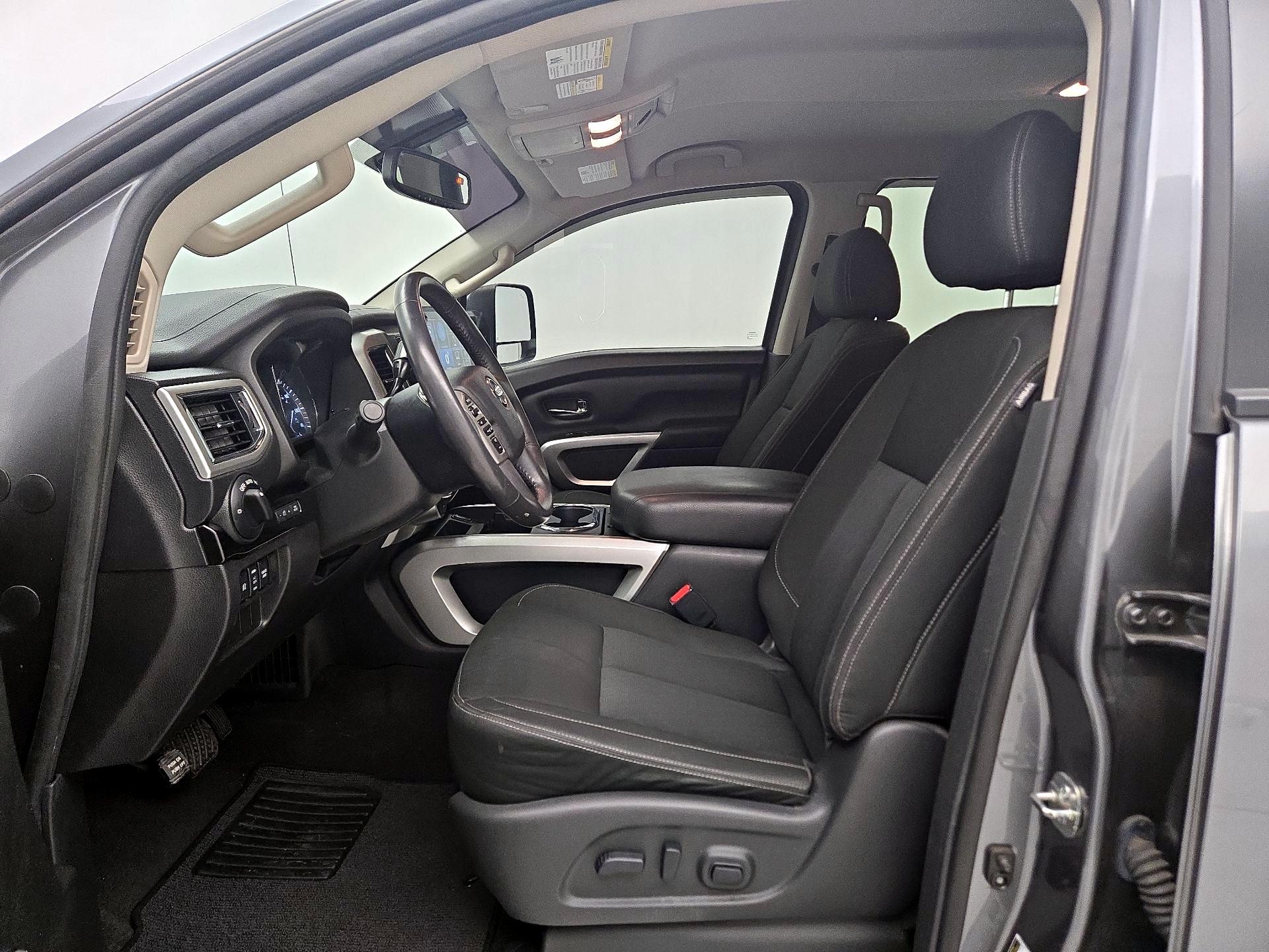 Thumbnail: 2017 Nissan Titan - 11
