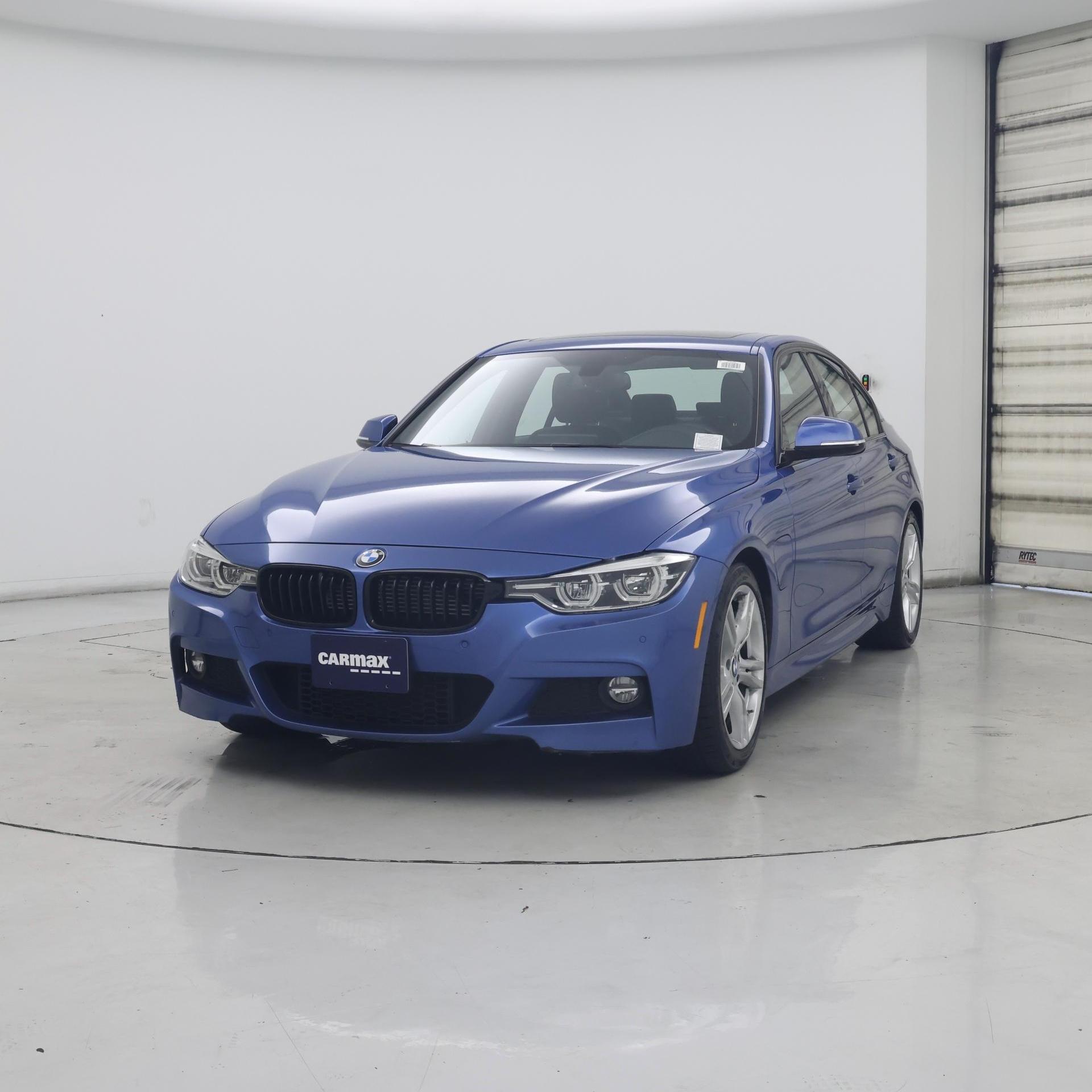 Thumbnail: 2017 BMW 3 Series - 4