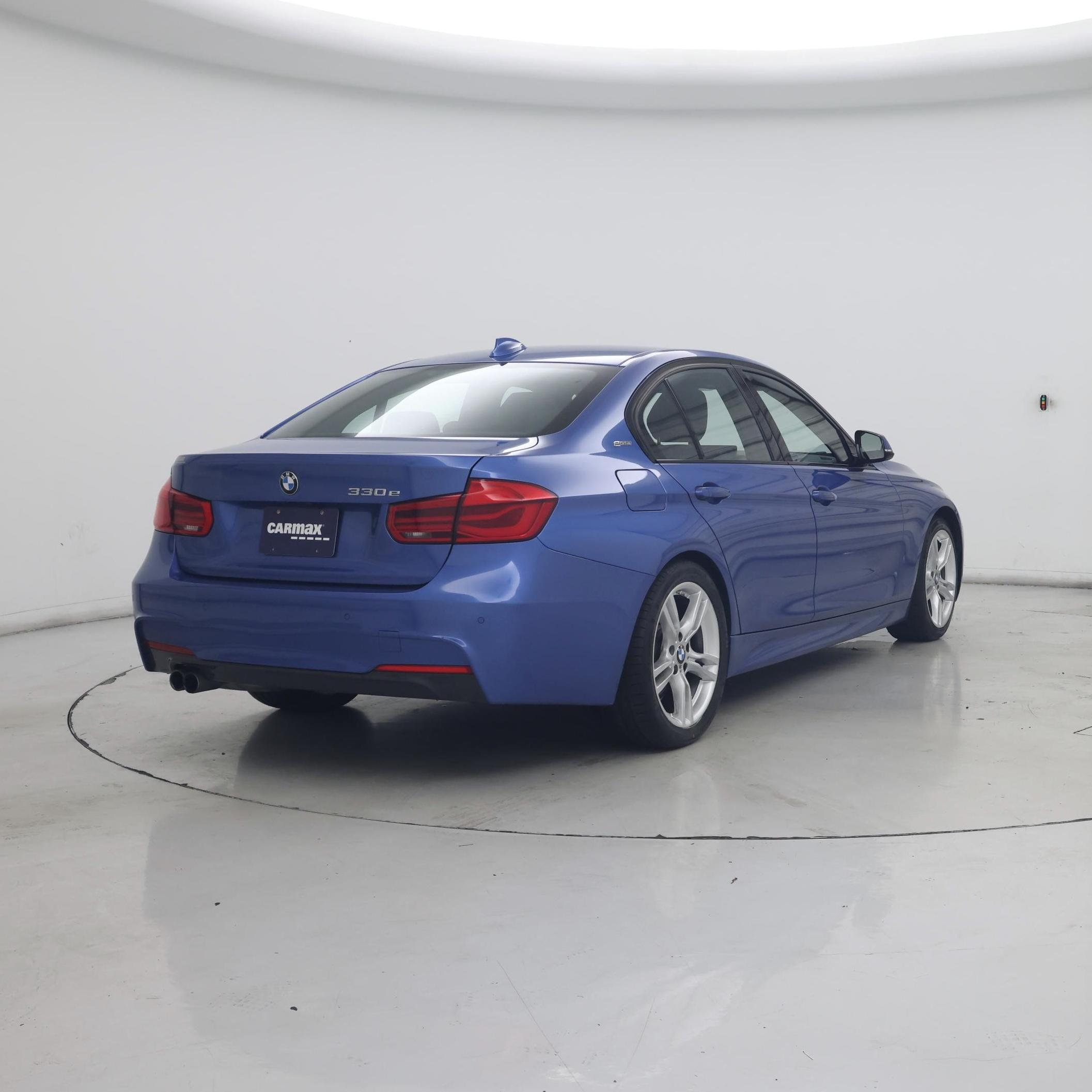 Thumbnail: 2017 BMW 3 Series - 8