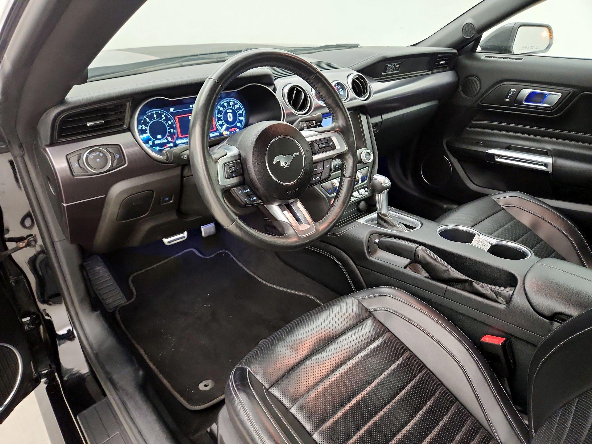 Thumbnail: 2022 Ford Mustang - 9