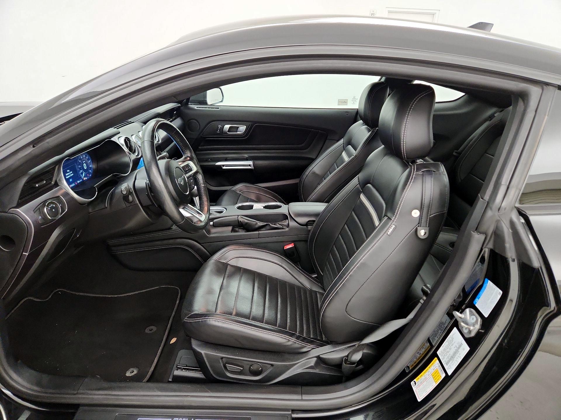 Thumbnail: 2022 Ford Mustang - 11