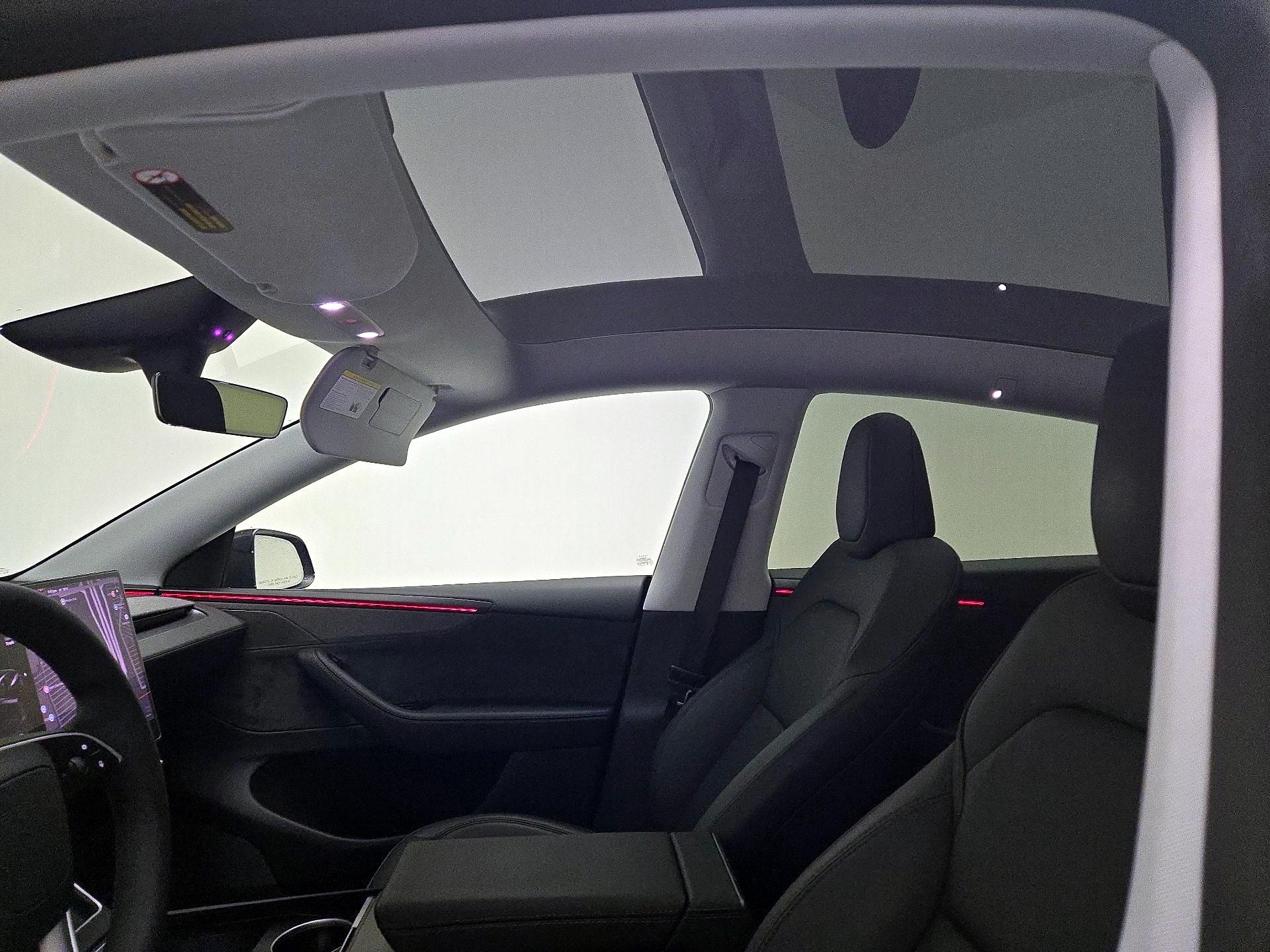 Thumbnail: 2026 Tesla Model Y - 18