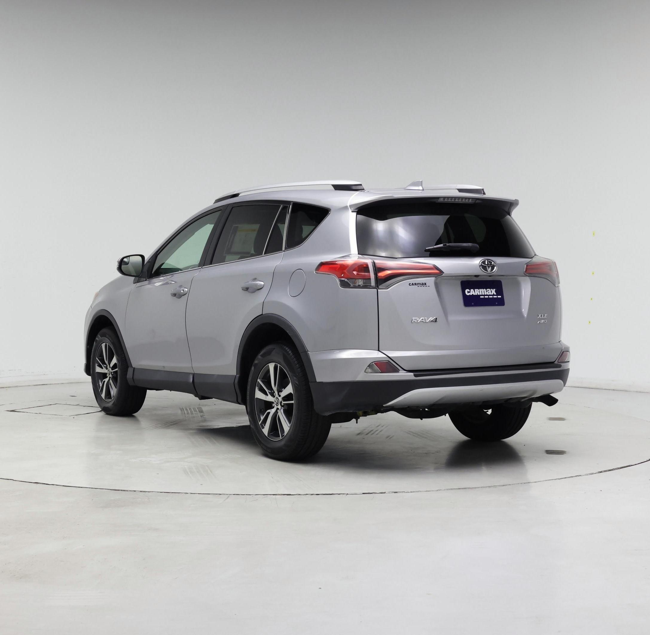 Thumbnail: 2016 Toyota RAV4 - 2