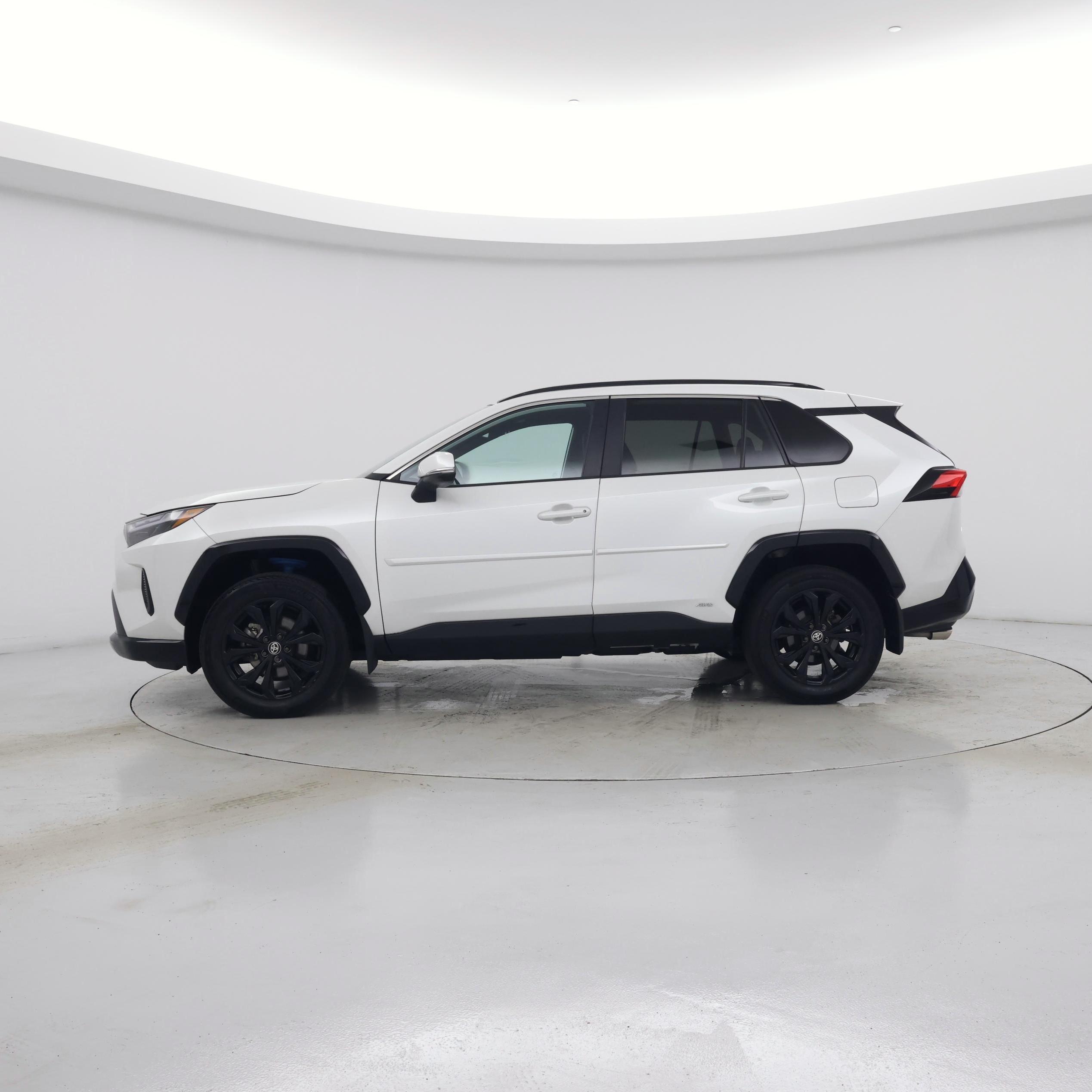 Thumbnail: 2024 Toyota RAV4 - 3