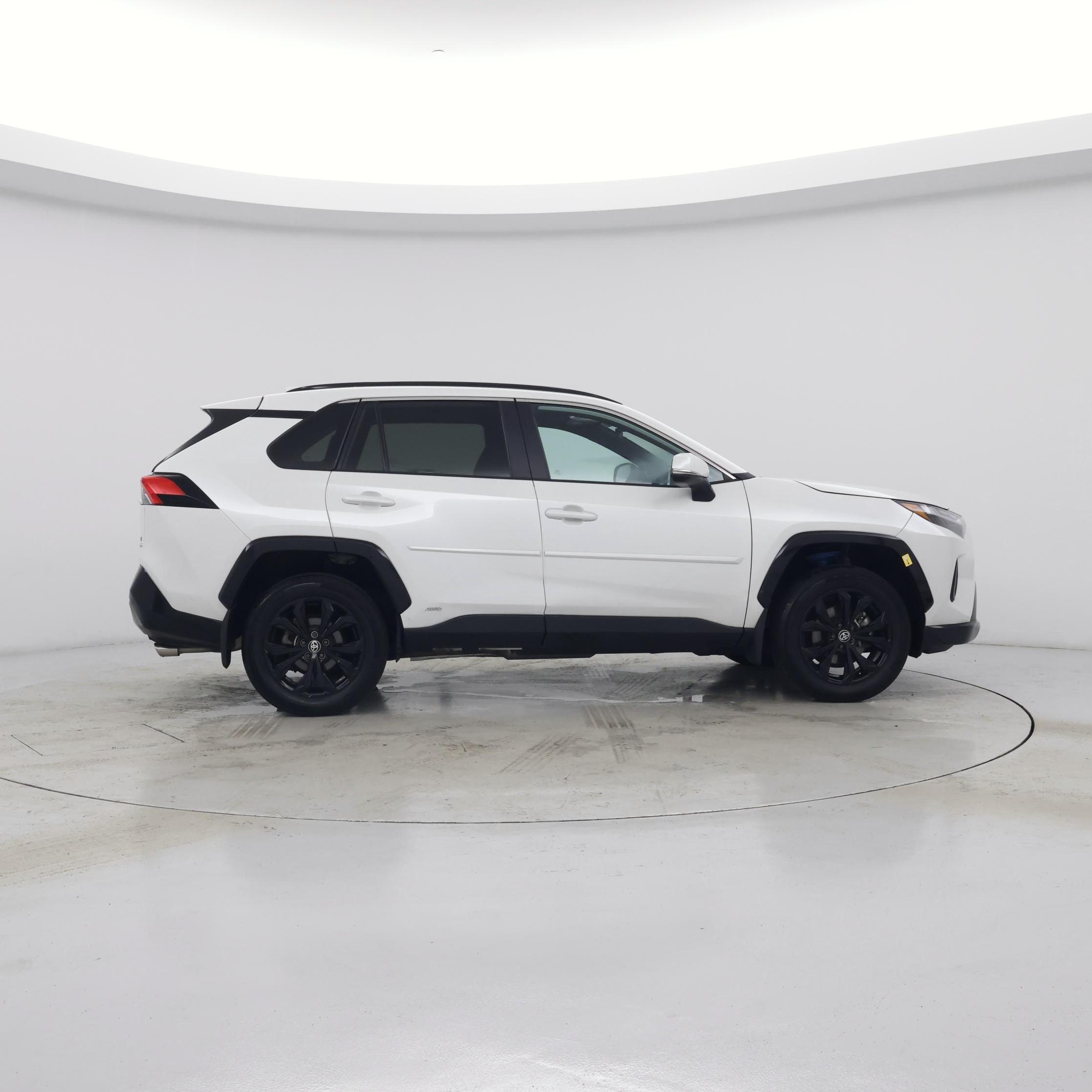Thumbnail: 2024 Toyota RAV4 - 7