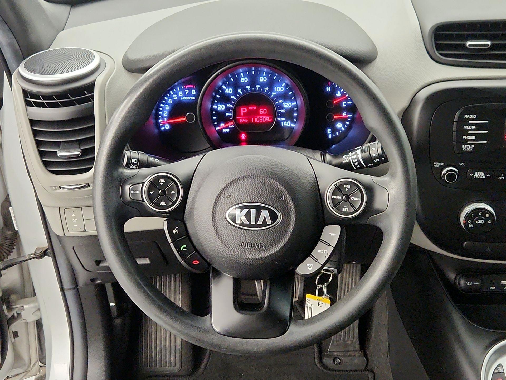 Thumbnail: 2015 Kia Soul - 10