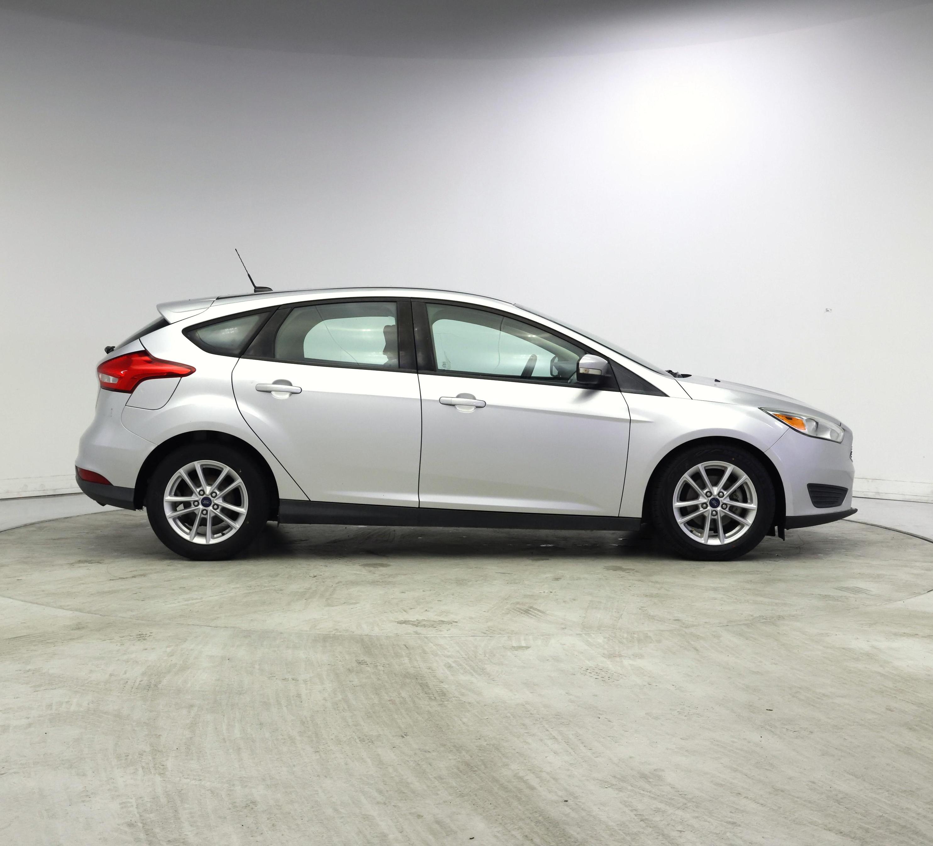Thumbnail: 2017 Ford Focus - 7