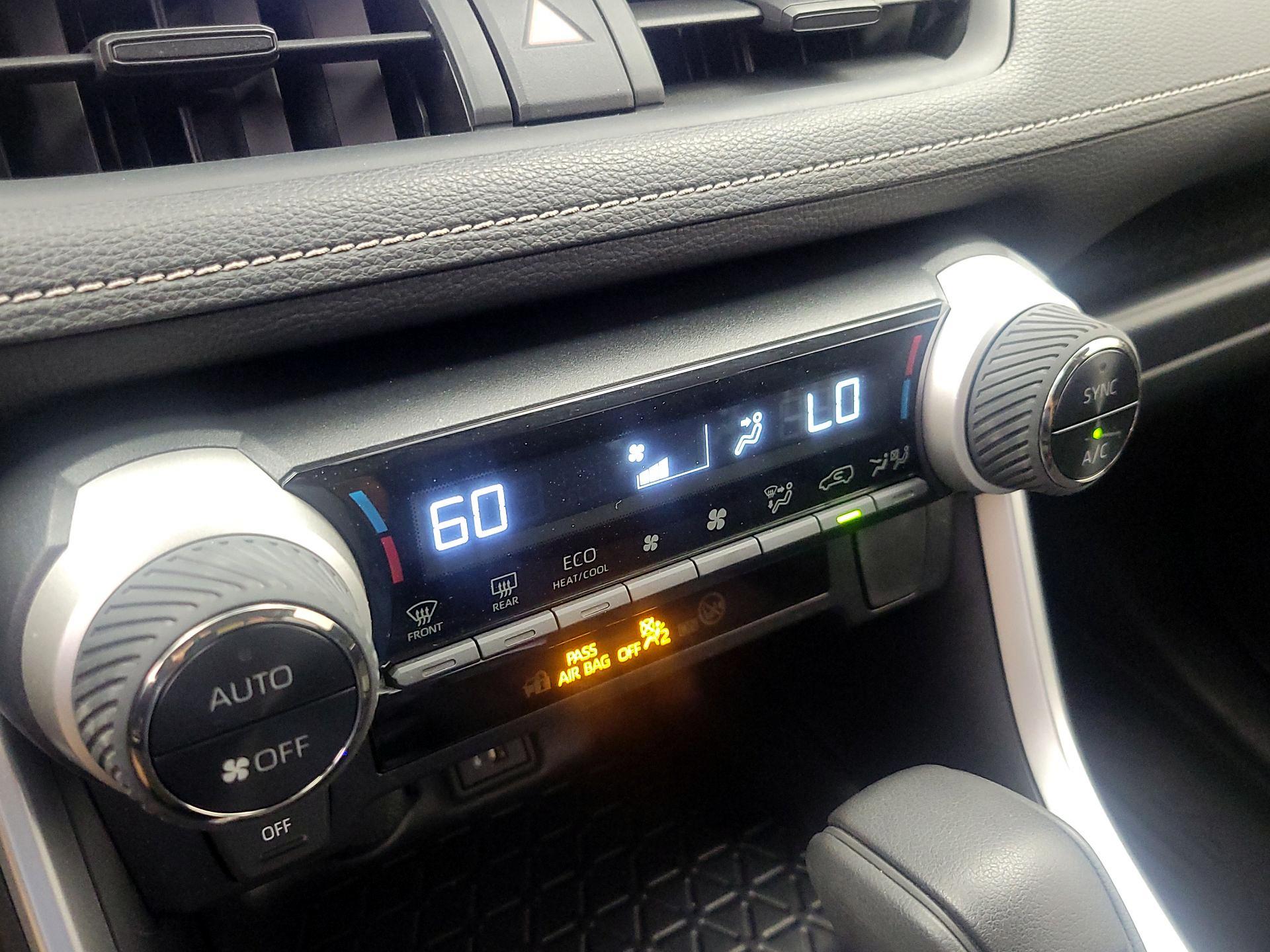 Thumbnail: 2024 Toyota RAV4 - 16