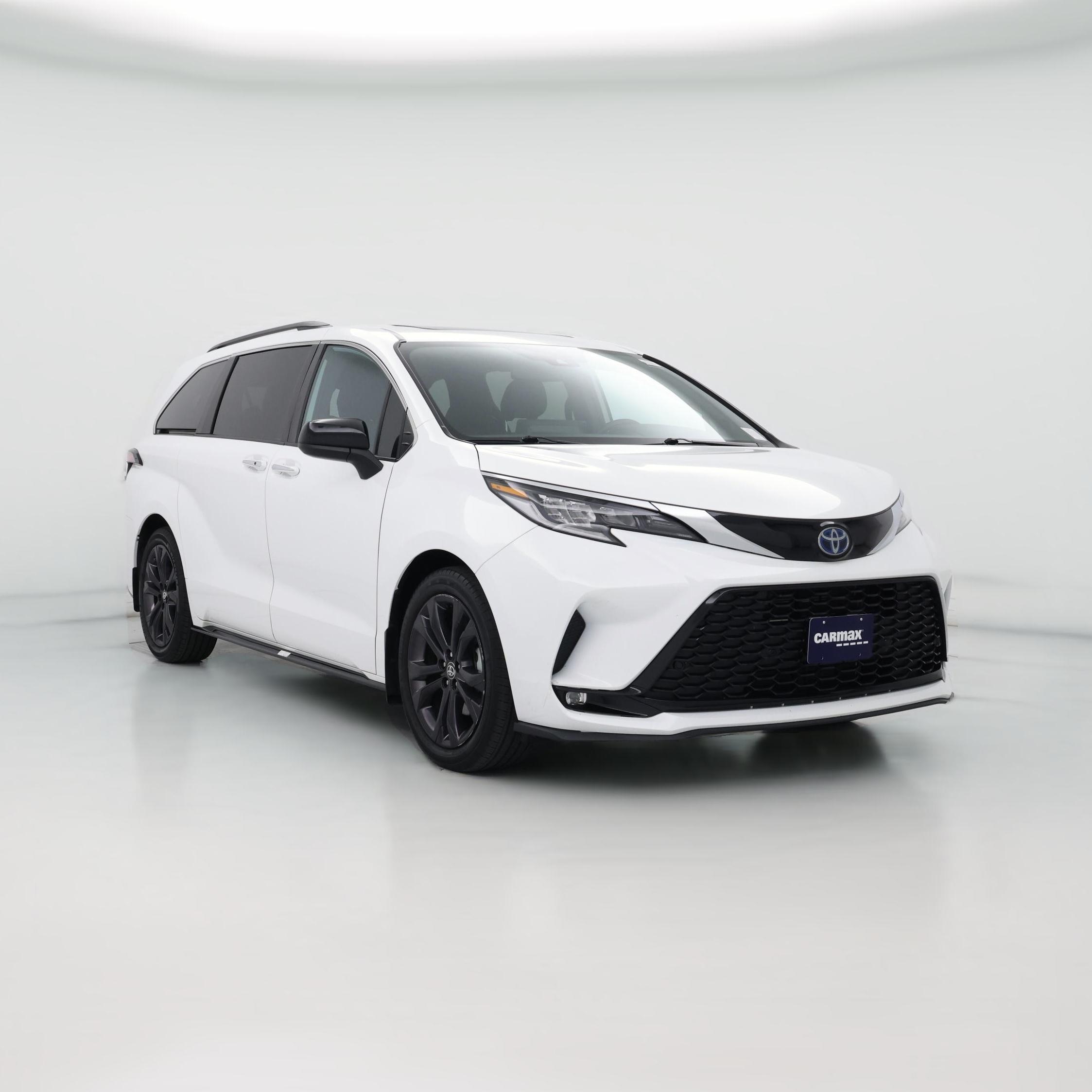 Thumbnail: 2023 Toyota Sienna - 1