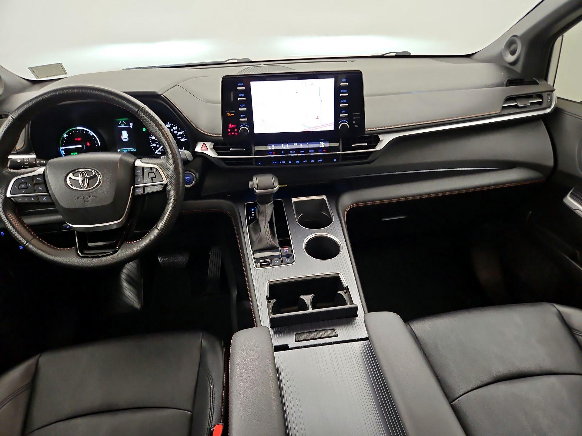 Thumbnail: 2023 Toyota Sienna - 9