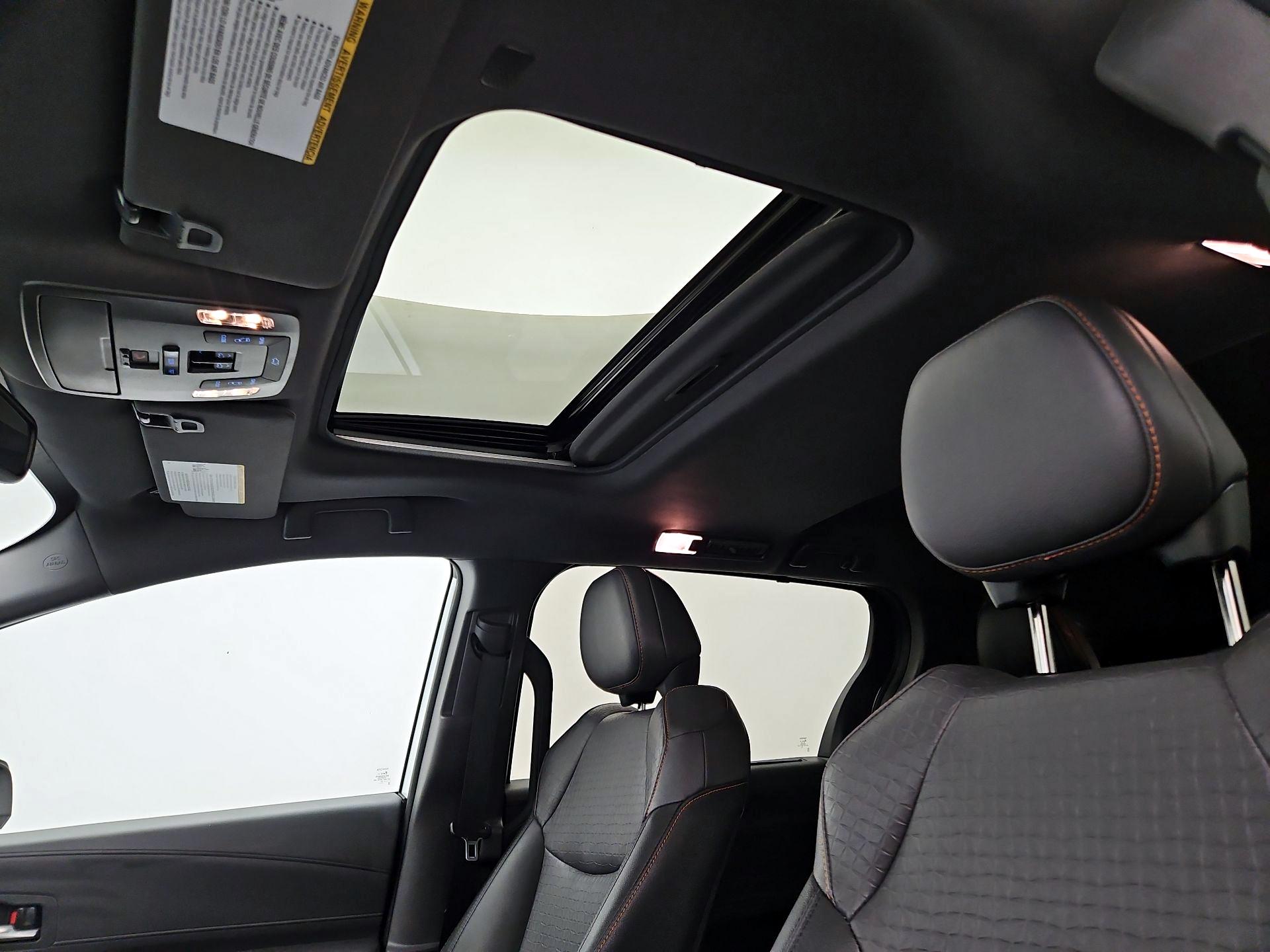 Thumbnail: 2023 Toyota Sienna - 20