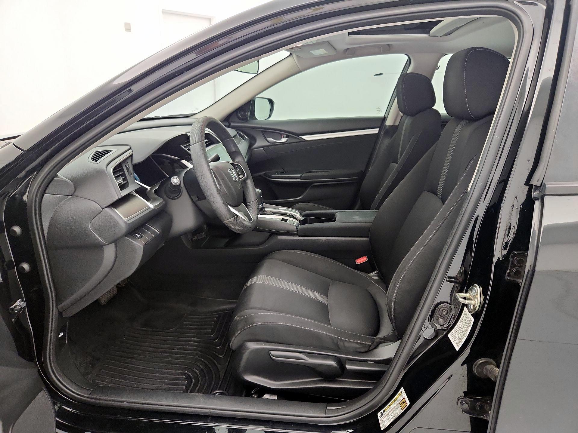 Thumbnail: 2016 Honda Civic - 11