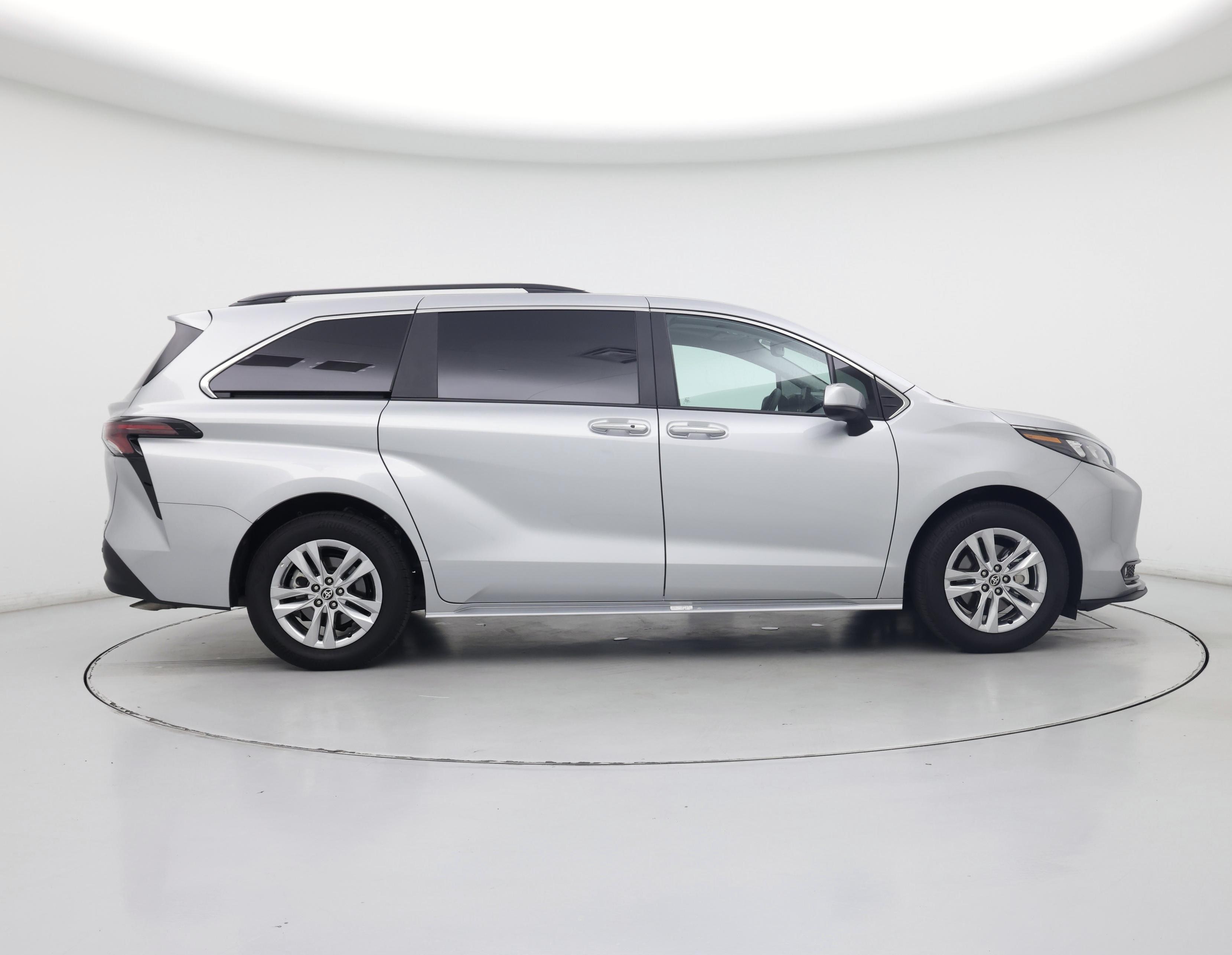 Thumbnail: 2025 Toyota Sienna - 7