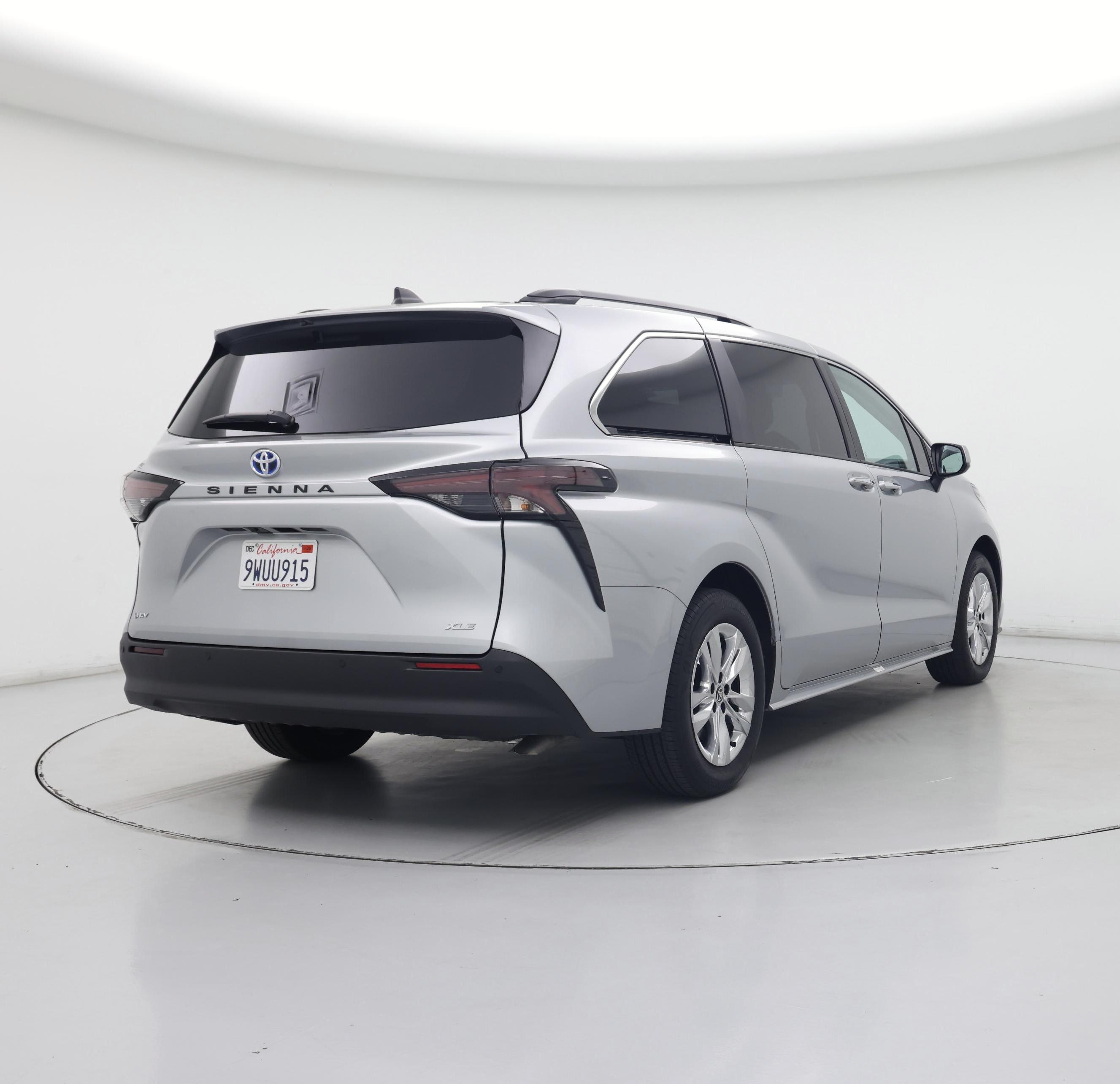 Thumbnail: 2025 Toyota Sienna - 8